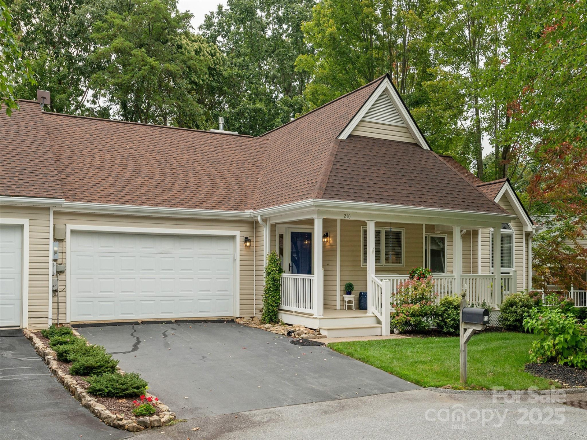 210 Black Oak Lane - Photo 2