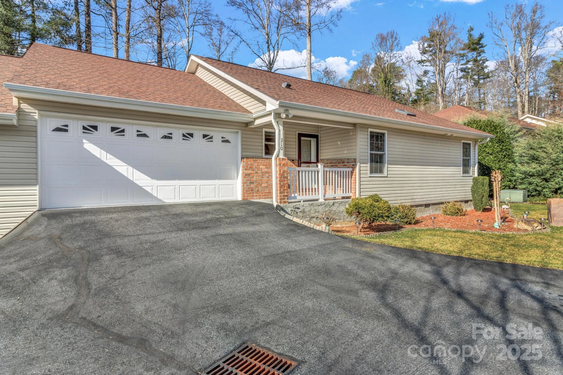 210 Allen Paul Drive - Photo 4
