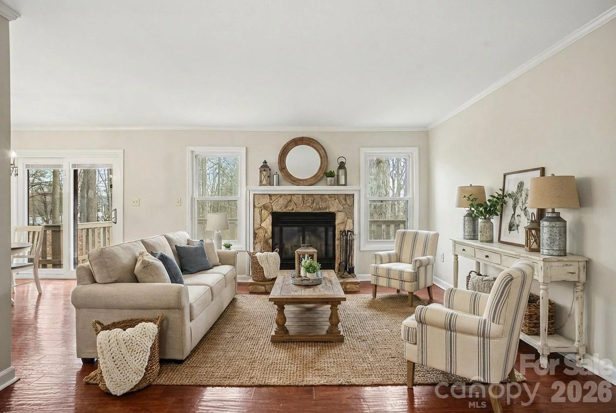 374 Tall Oaks Trail - Photo 3