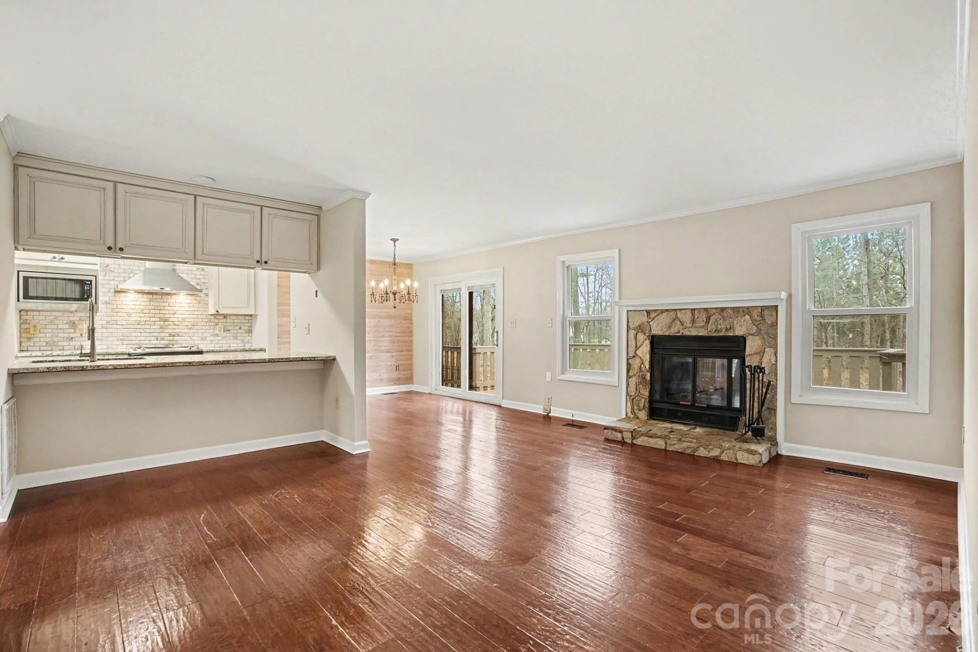 374 Tall Oaks Trail - Photo 6