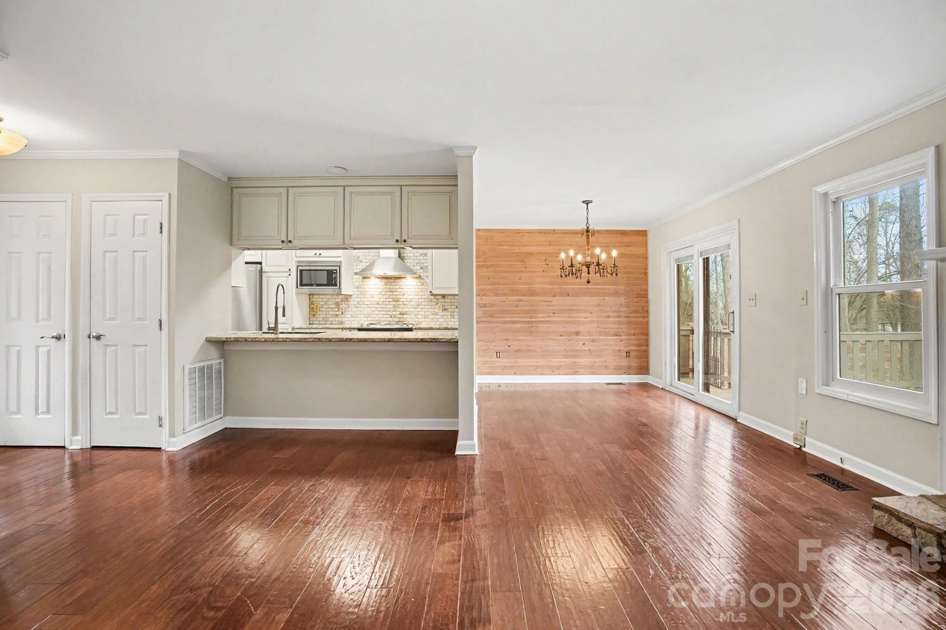 374 Tall Oaks Trail - Photo 10