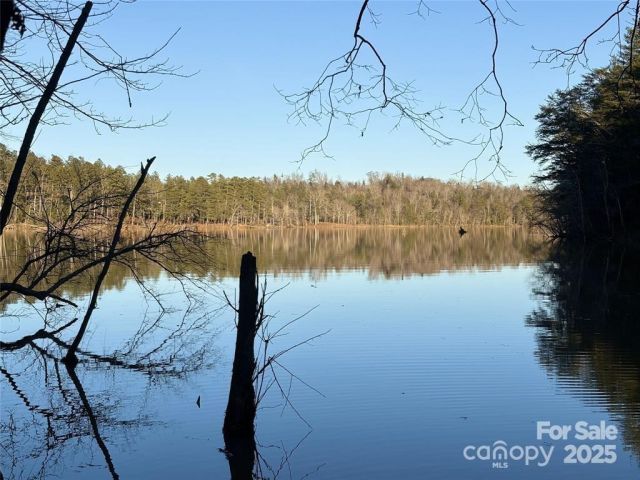 584 Settings Boulevard, Valdese, NC, 28690