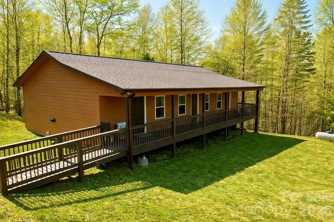 162 Sandstone Drive