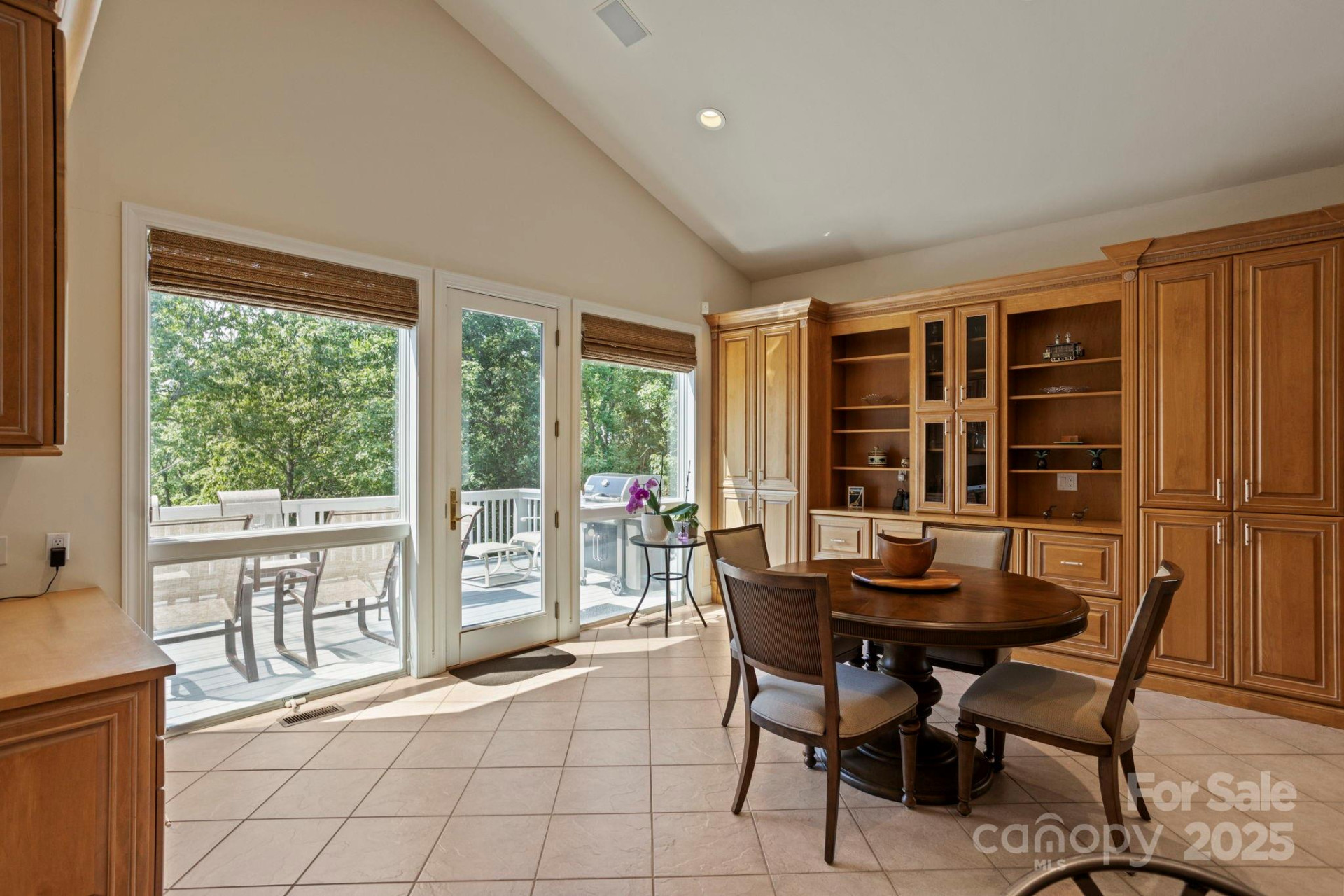 101 Beckwood Court - Photo 13