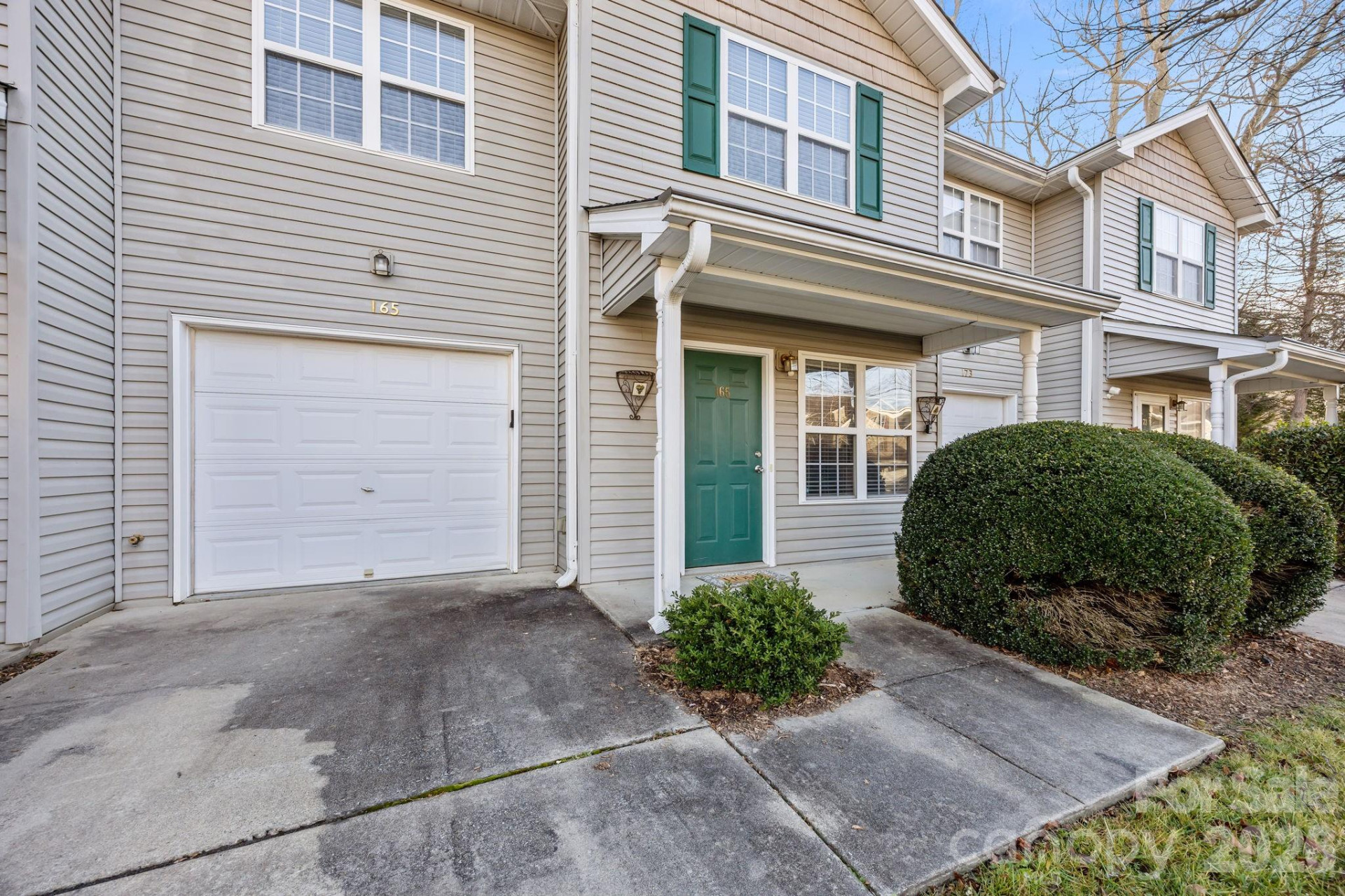 165 Wiltshire Circle - Photo 2