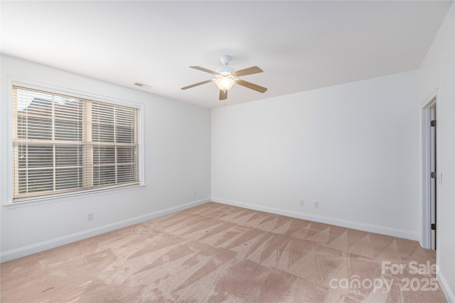 122 Outlook Circle - Photo 11