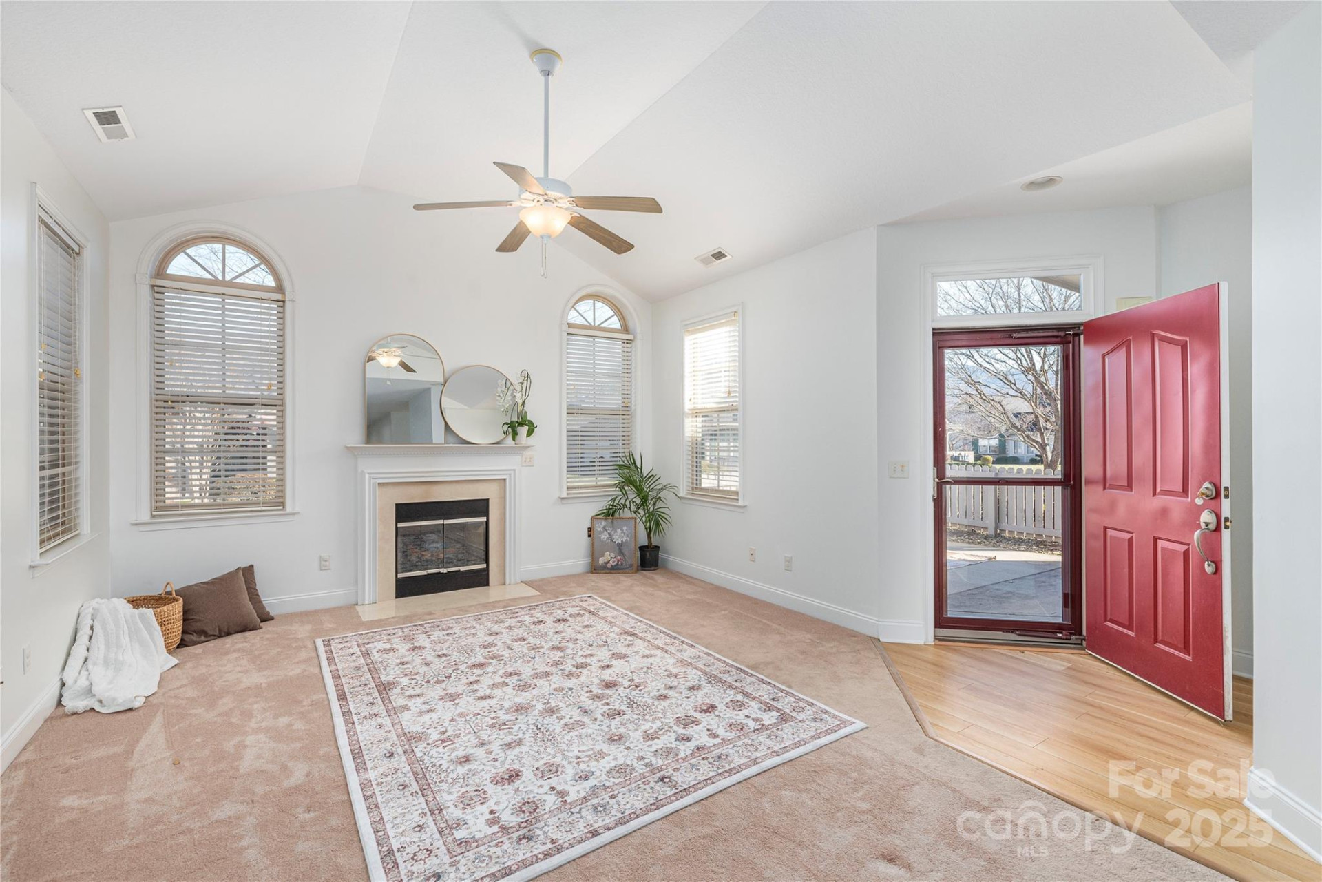 122 Outlook Circle - Photo 5