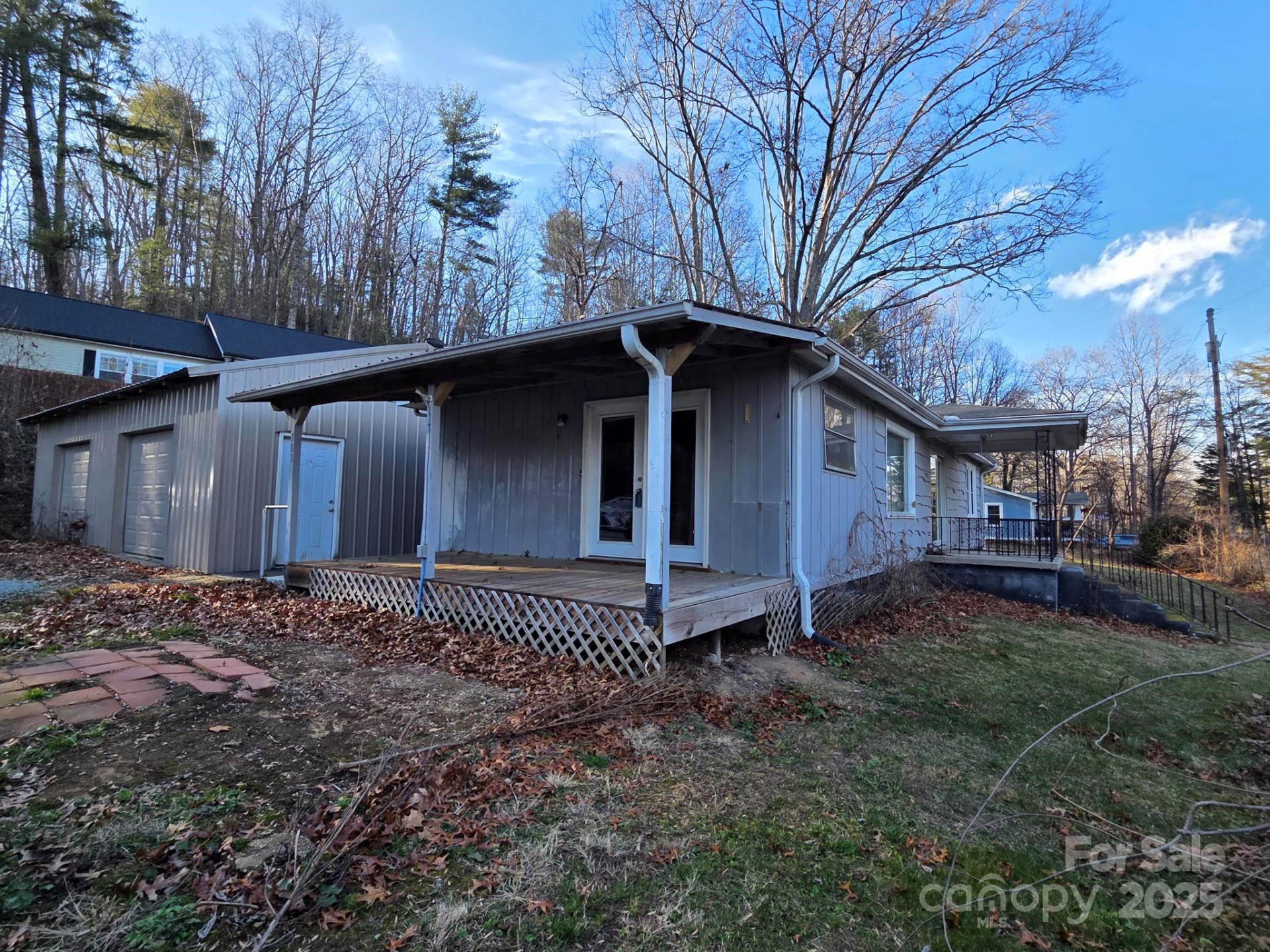 709 Wickins Drive - Photo 2