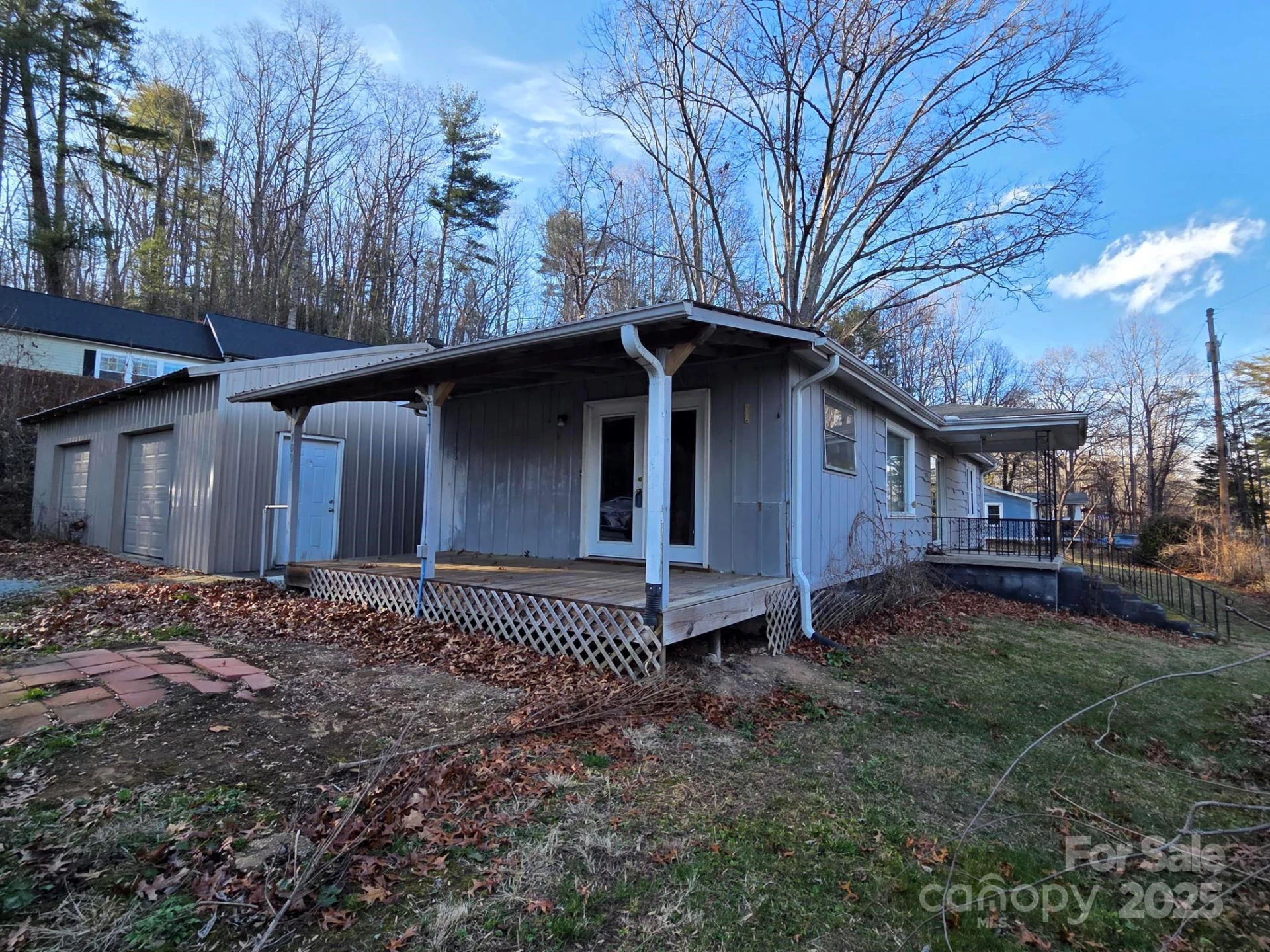 709 Wickins Drive - Photo 2
