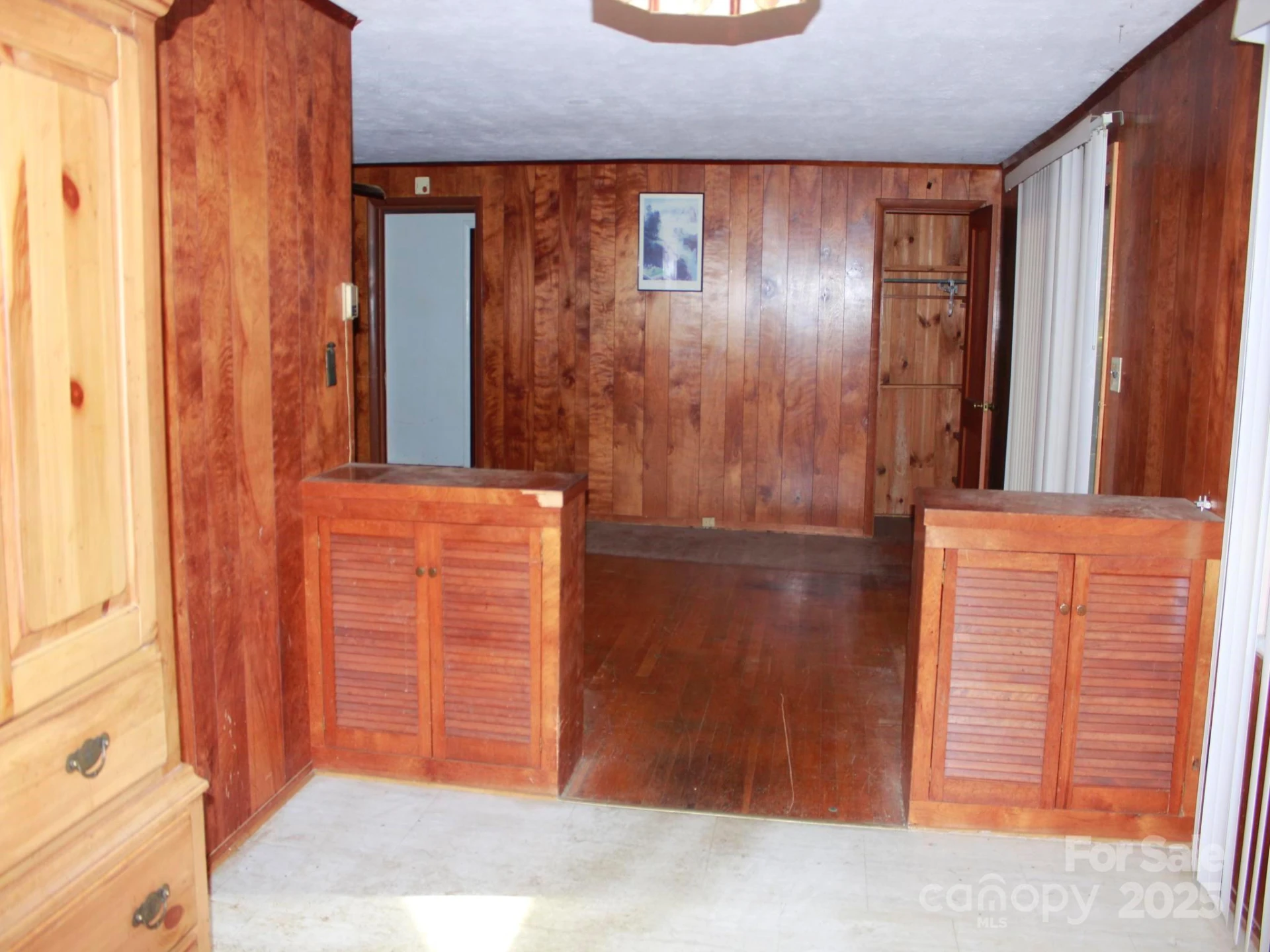 709 Wickins Drive - Photo 13