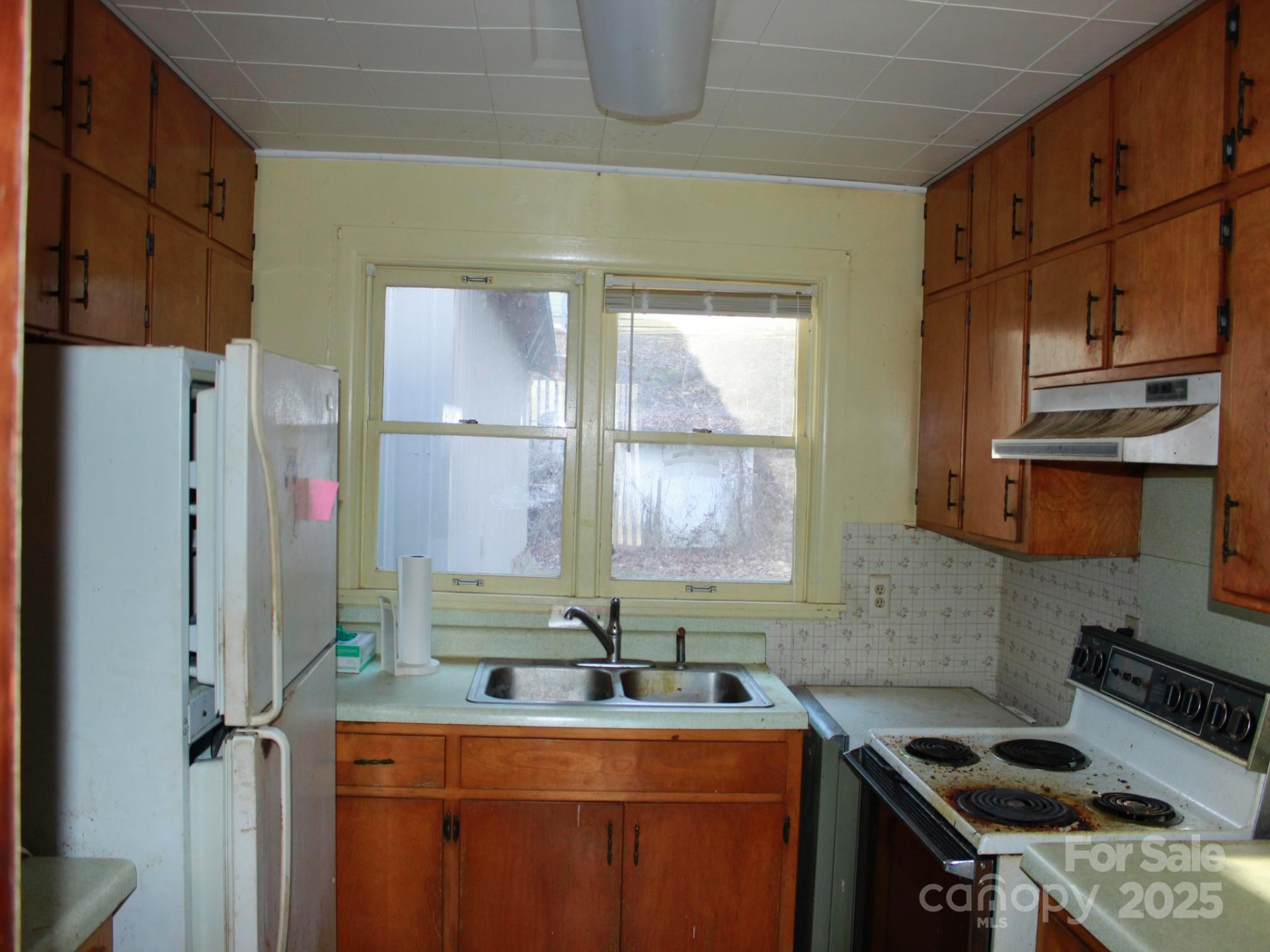 709 Wickins Drive - Photo 14