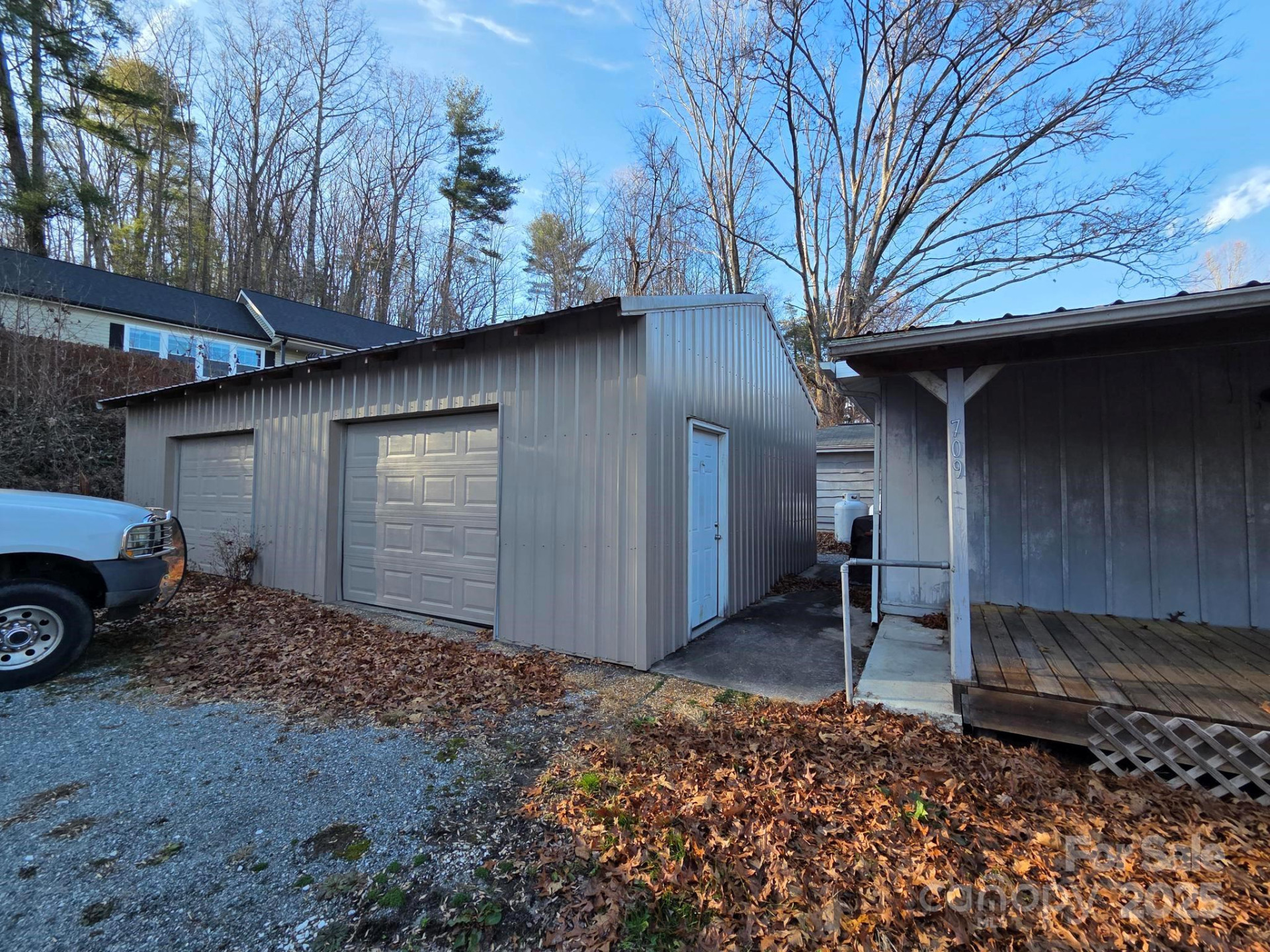 709 Wickins Drive - Photo 30