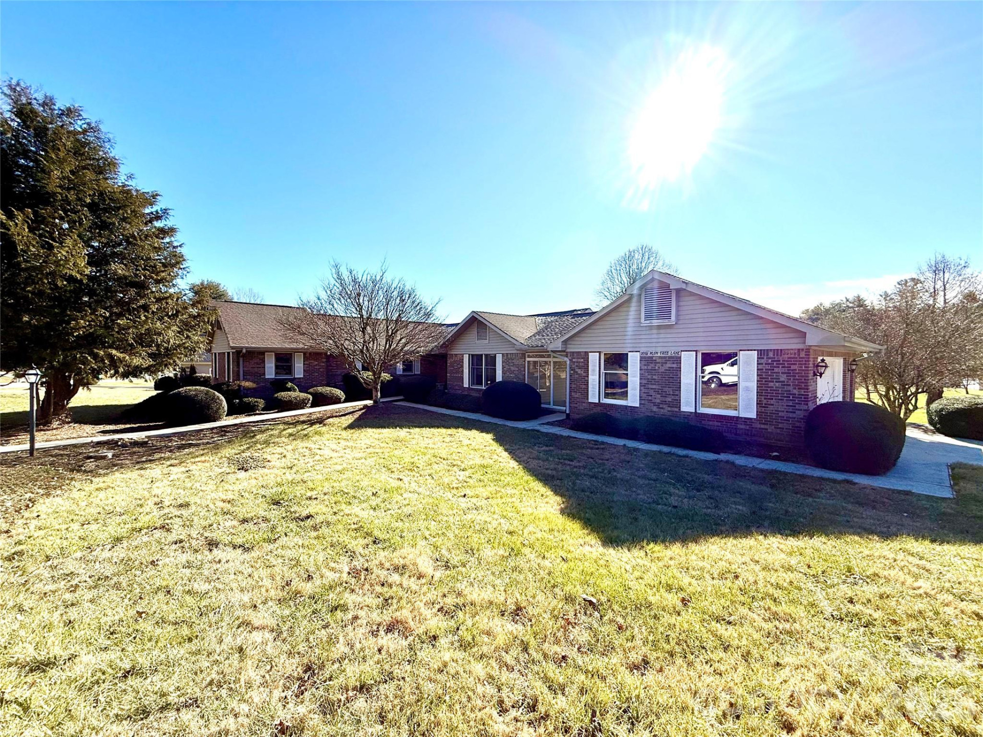 2001 Plum Tree Lane