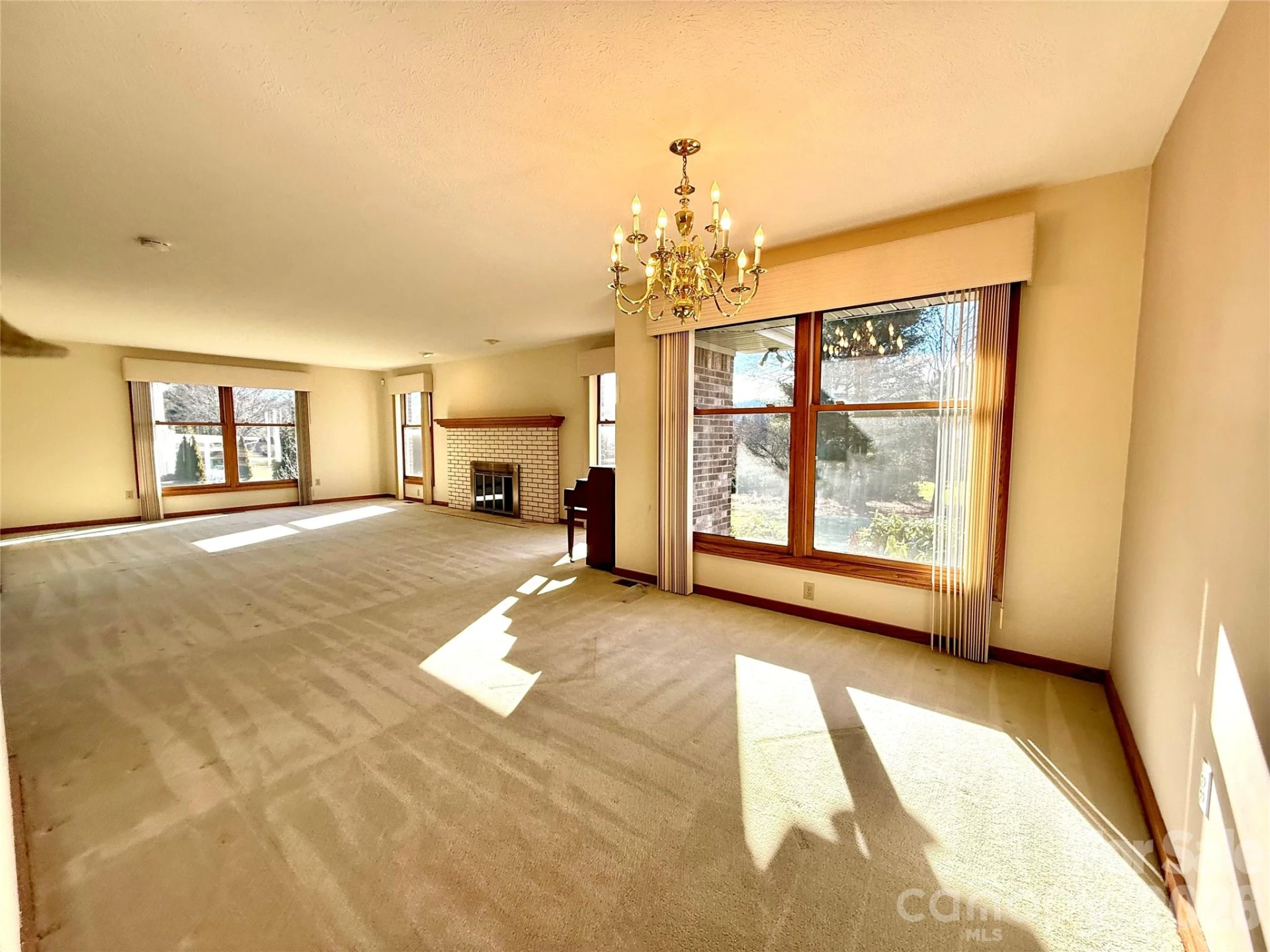 2001 Plum Tree Lane - Photo 6
