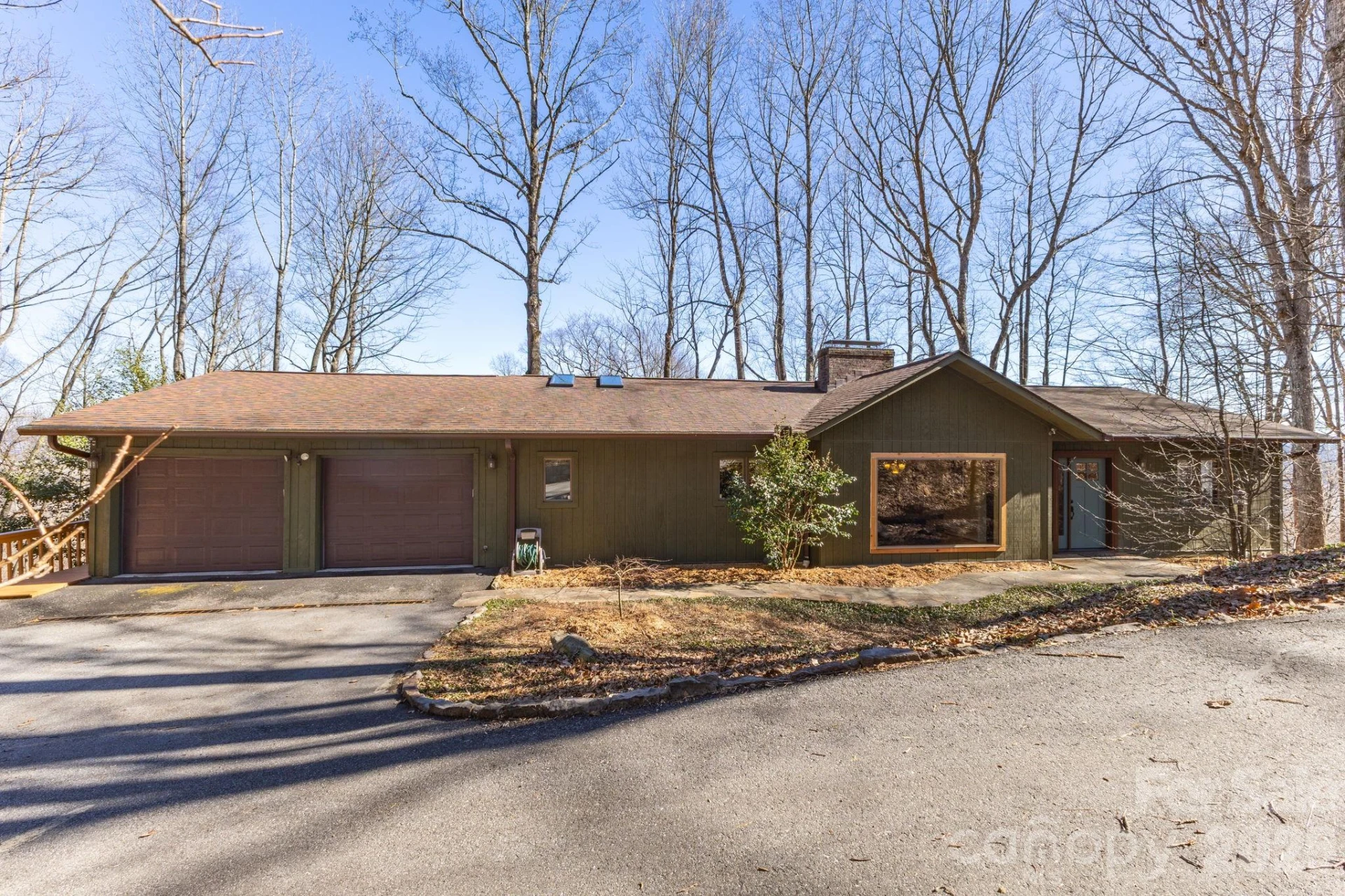 11 Poplar Drive