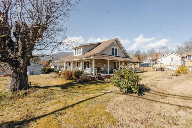 63 Clear Creek Road