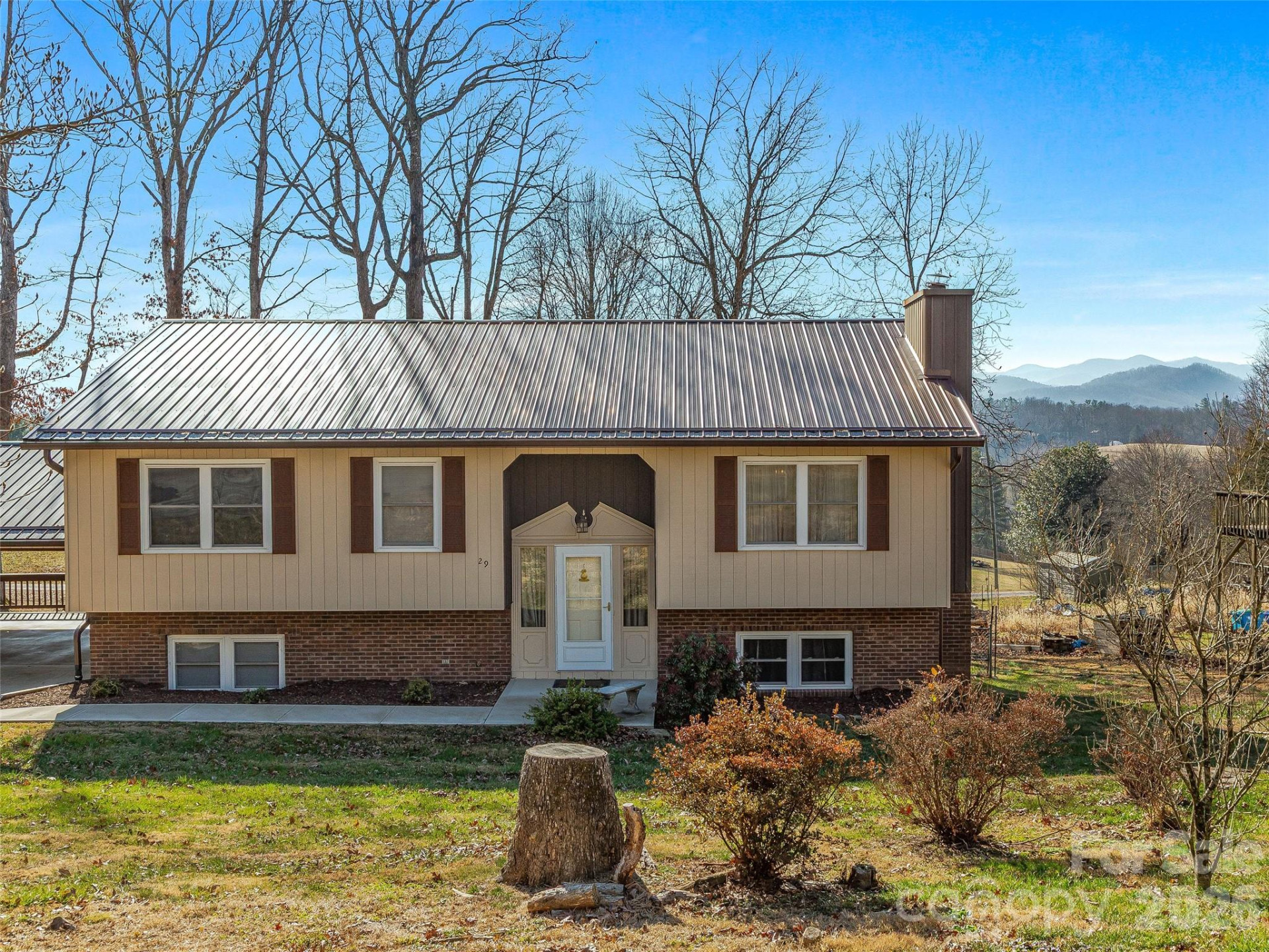 29 Tall Oaks Road - Photo 2