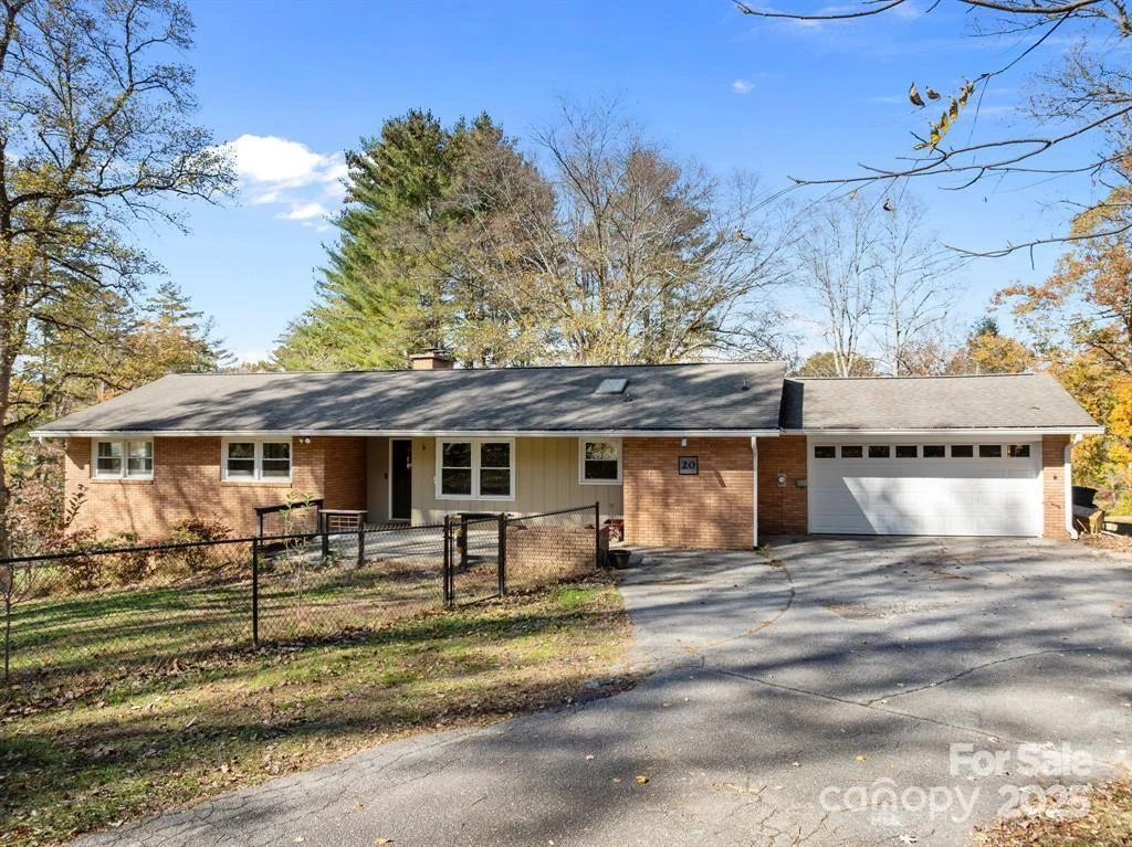 20 Country Road