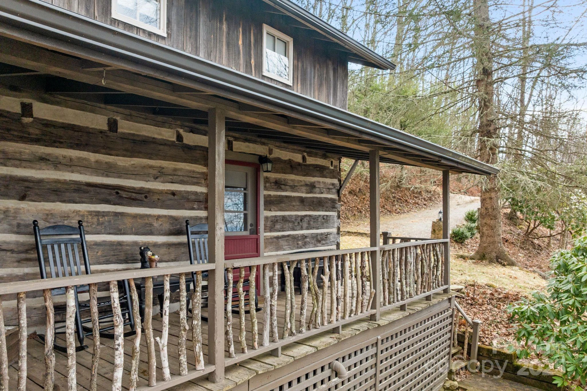 1040 Oak Ridge Lane - Photo 2