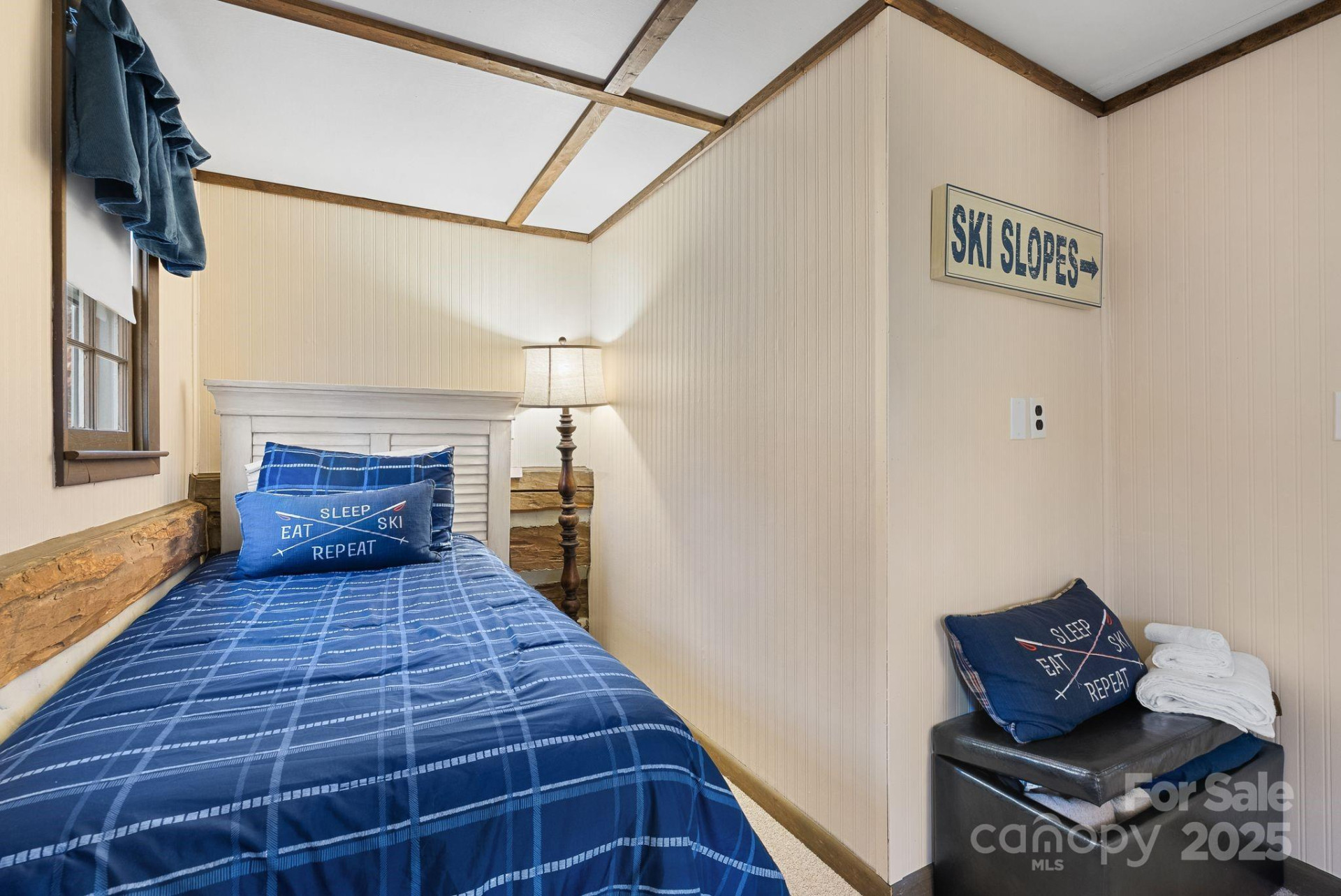 1040 Oak Ridge Lane - Photo 17