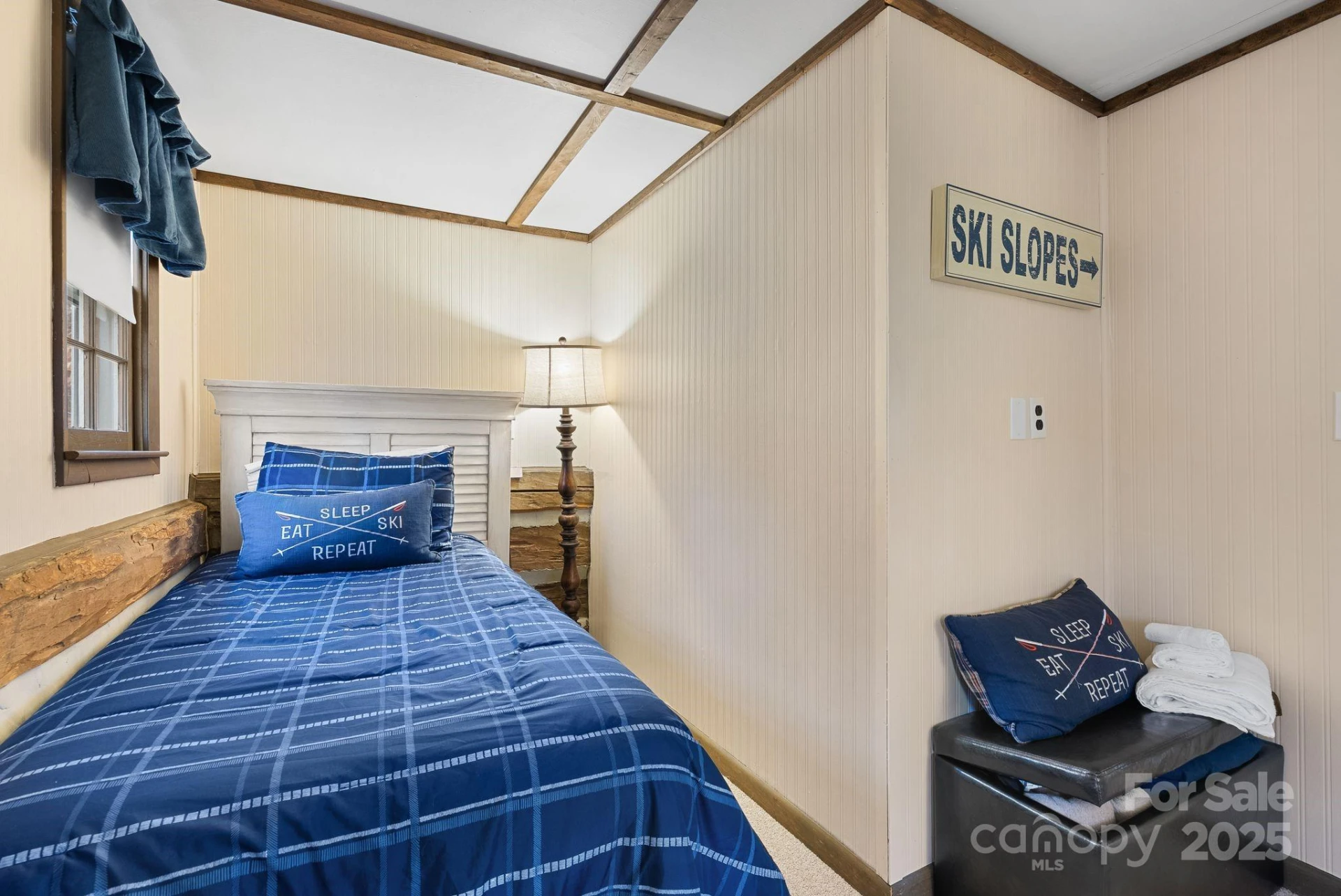 1040 Oak Ridge Lane - Photo 17