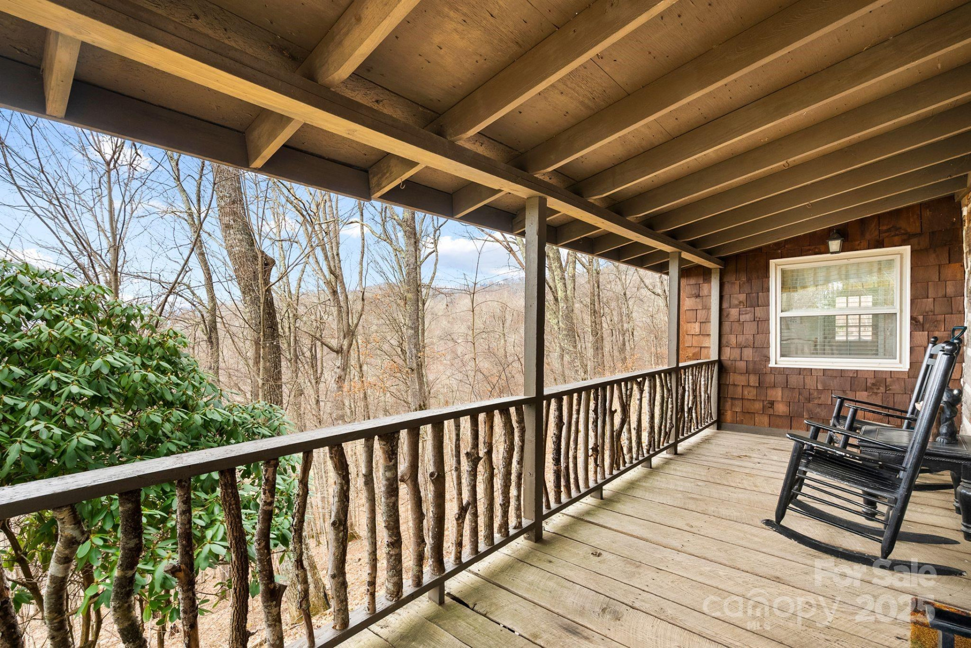 1040 Oak Ridge Lane - Photo 3