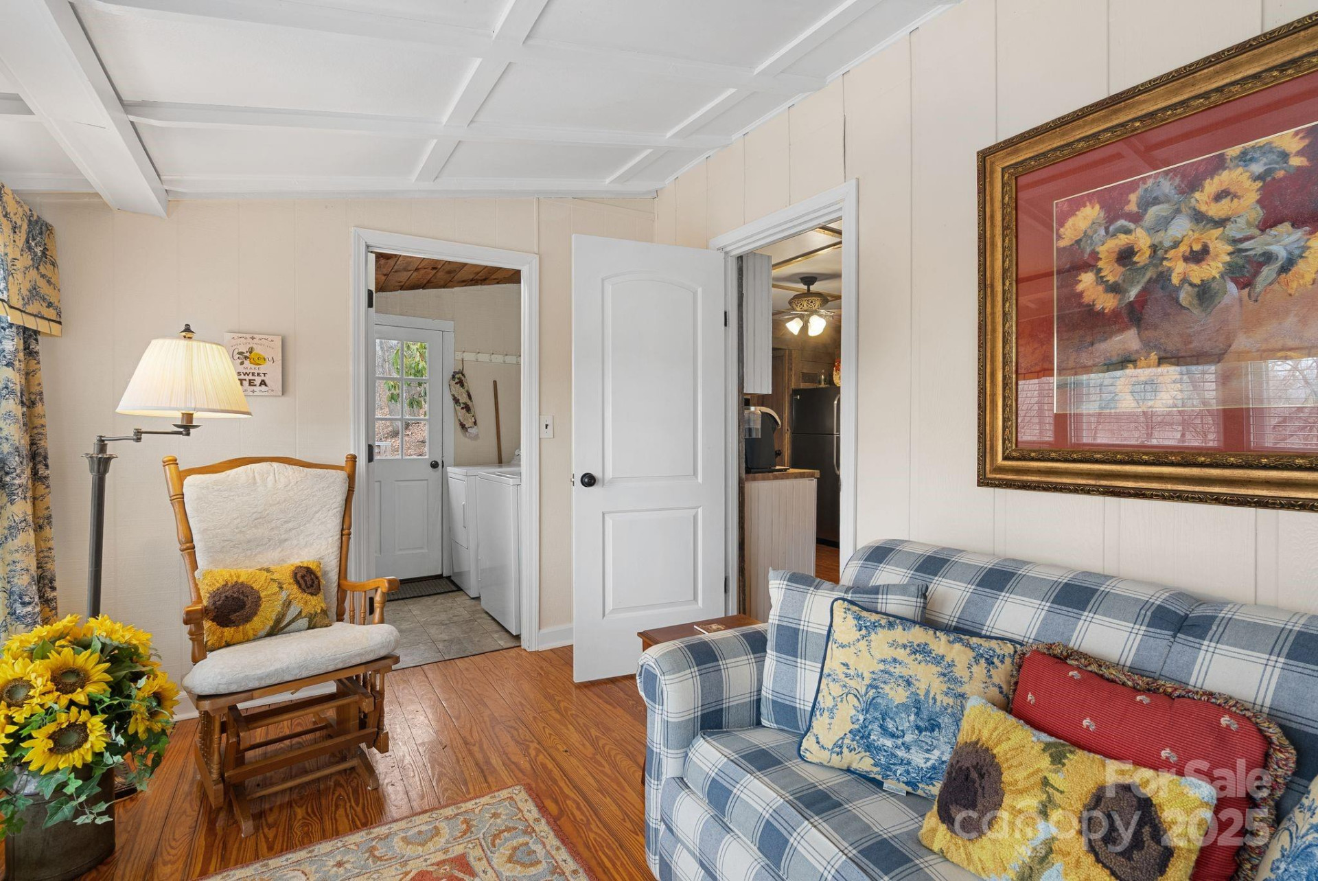 1040 Oak Ridge Lane - Photo 10