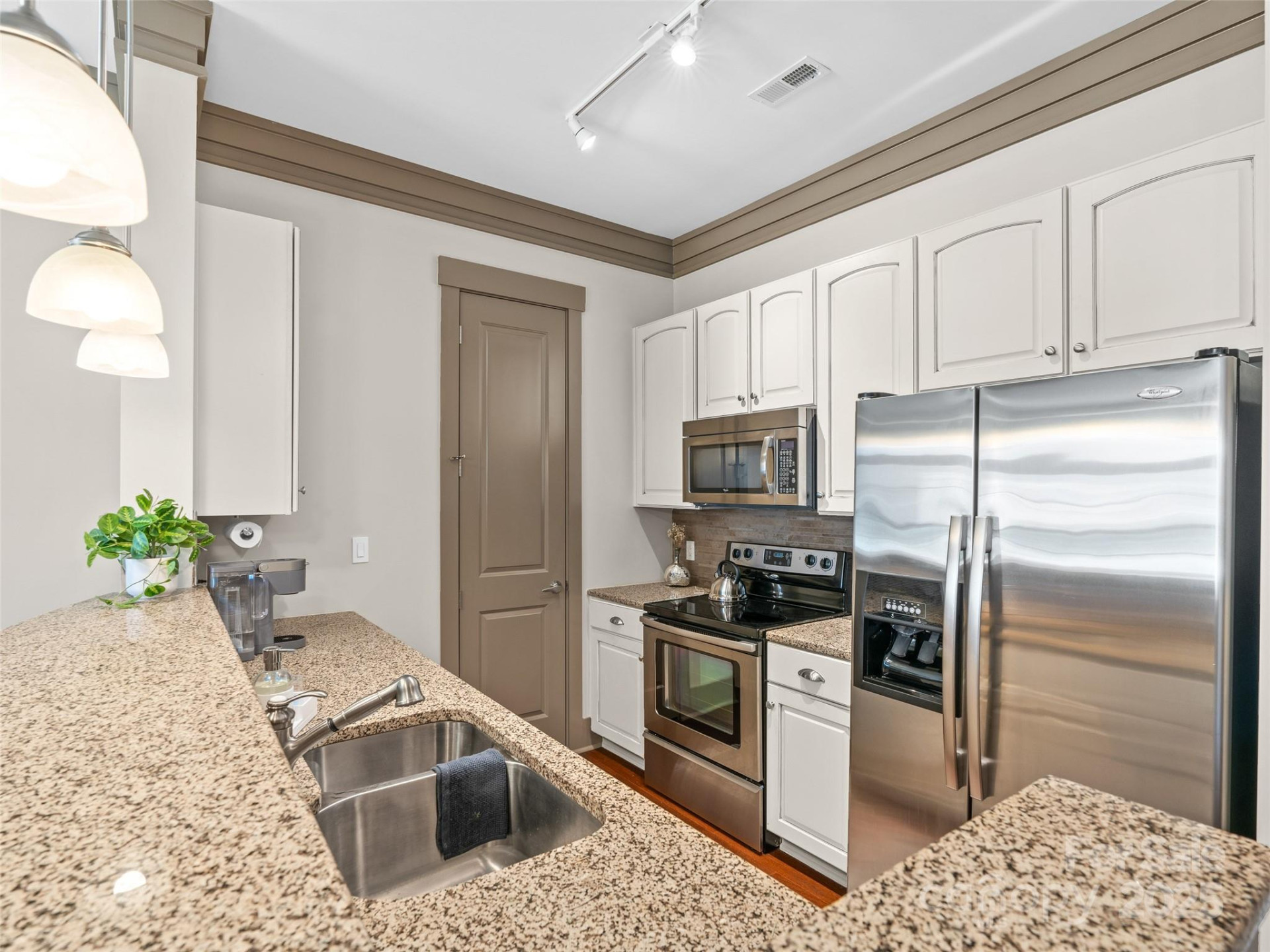 42 Schenck Parkway #B09 - Photo 18