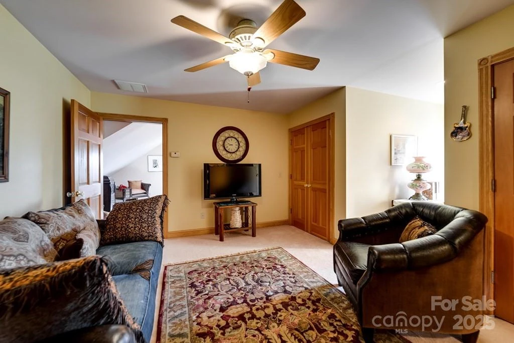 832 Asheville Highway - Photo 28
