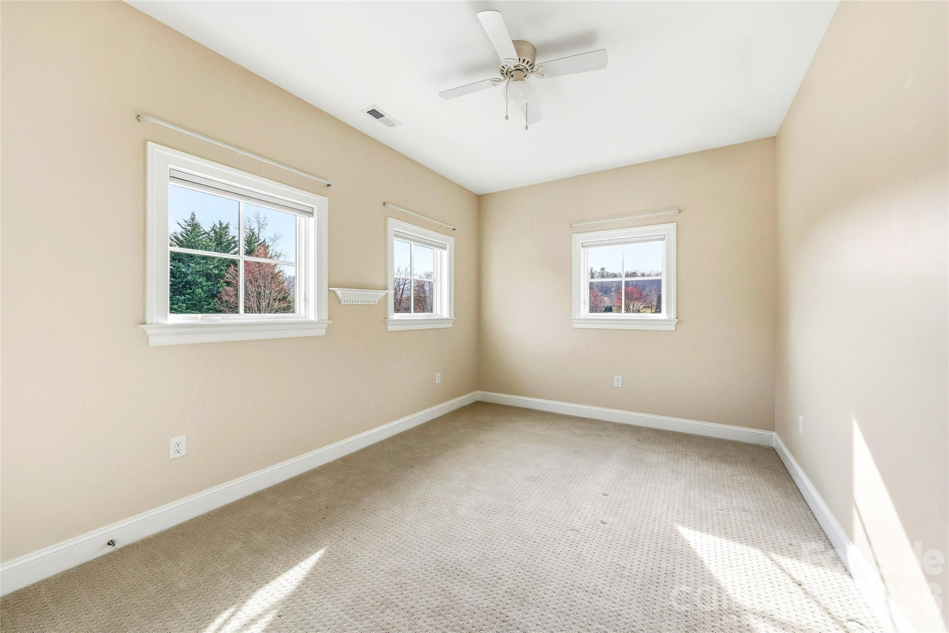 74 Shipman Parkway - Photo 32