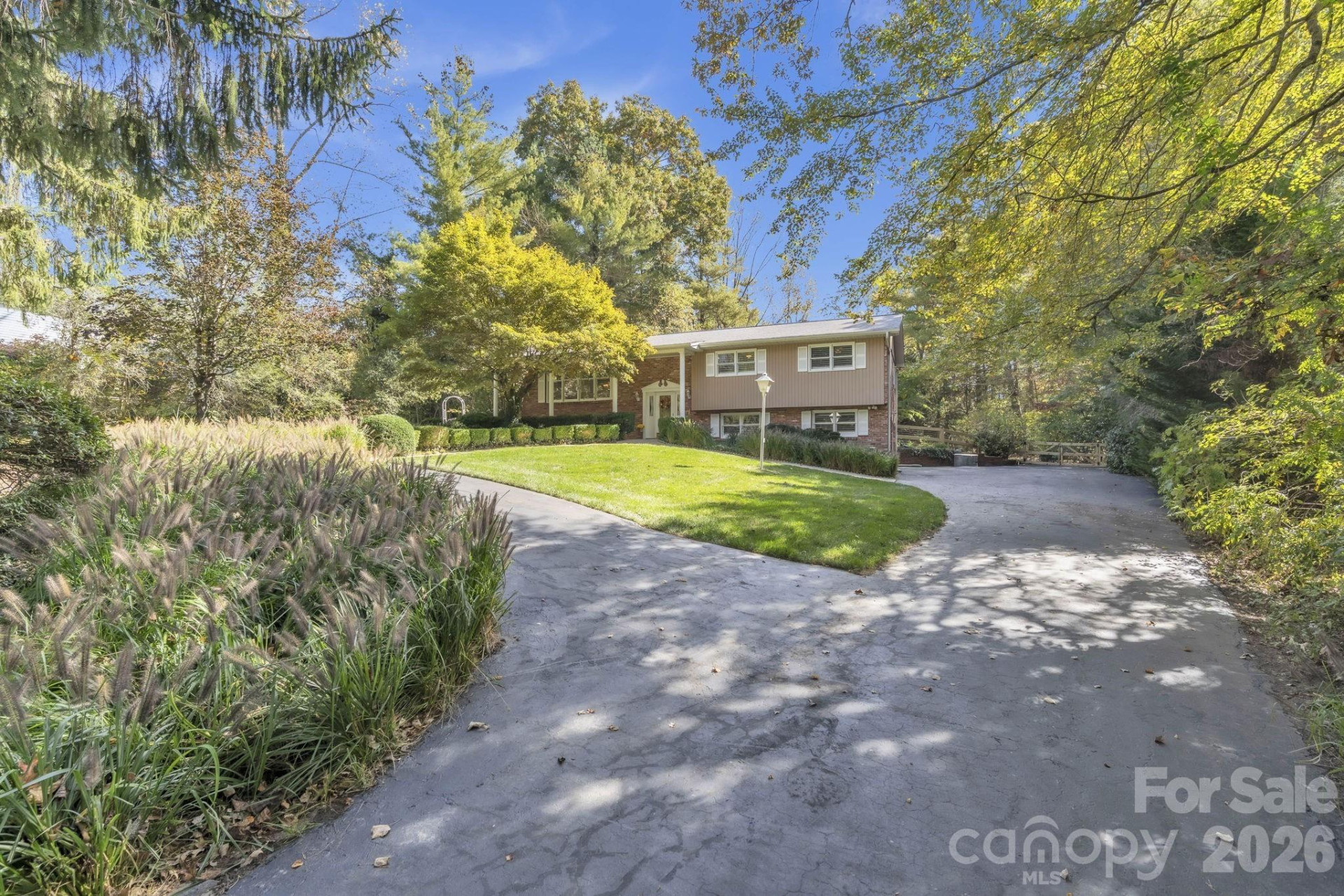 219 Raintree Drive