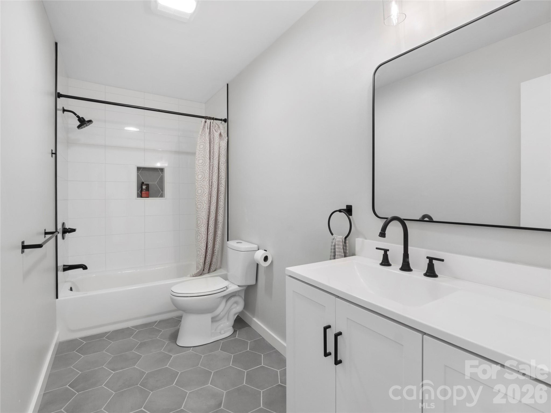 81 Fairview Heights - Photo 13