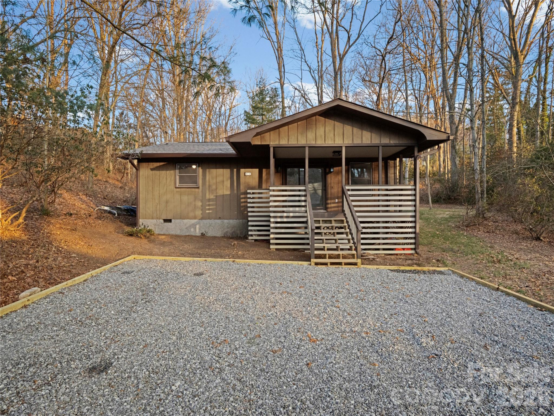 81 Fairview Heights - Photo 18