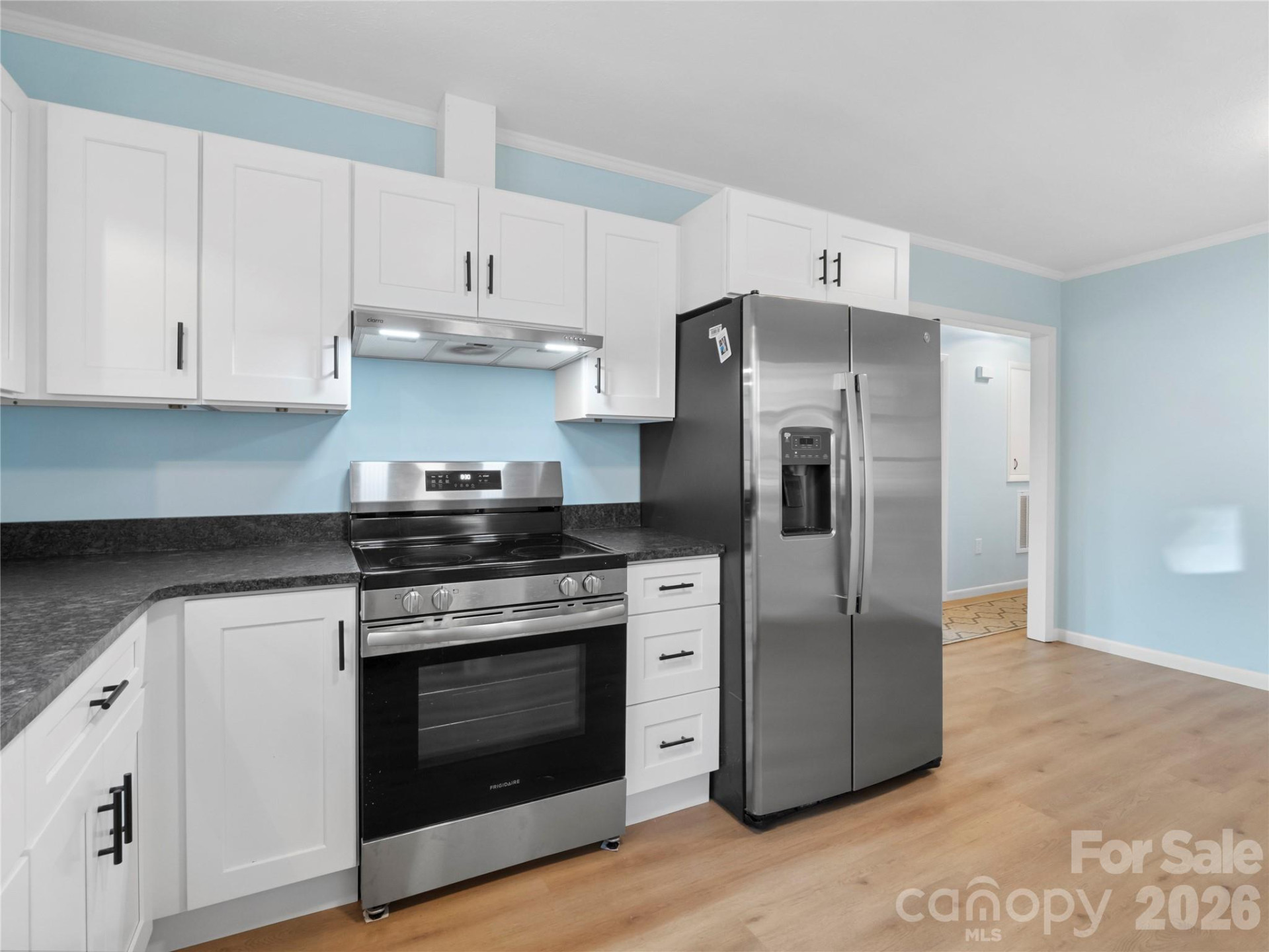 81 Fairview Heights - Photo 7