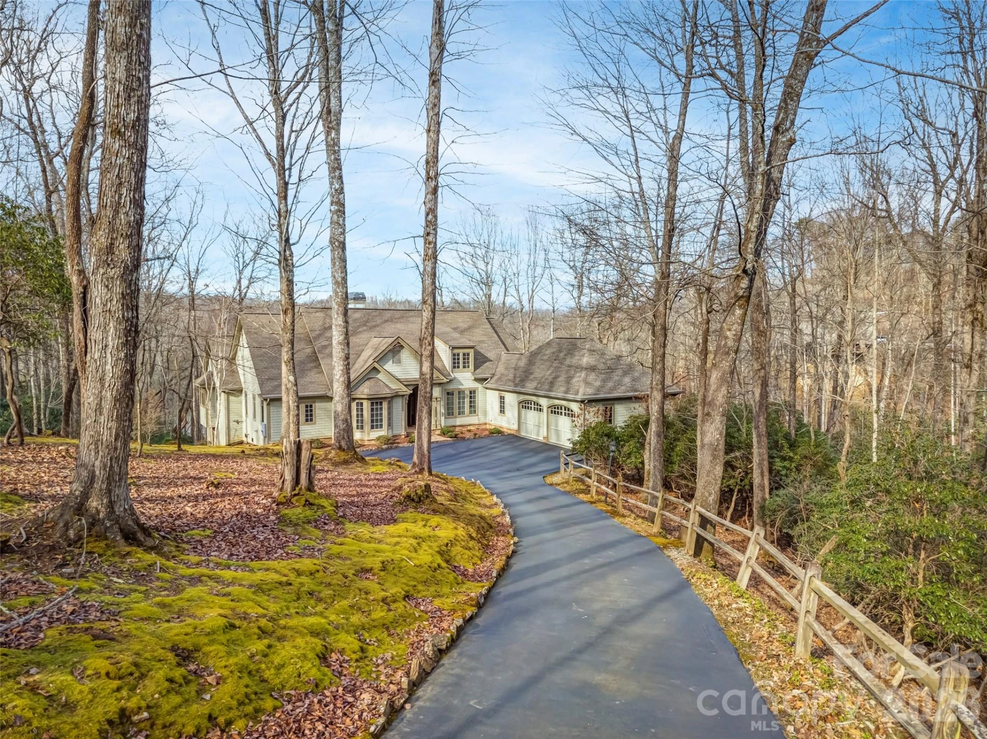 405 Kanasdatsi Drive - Photo 2