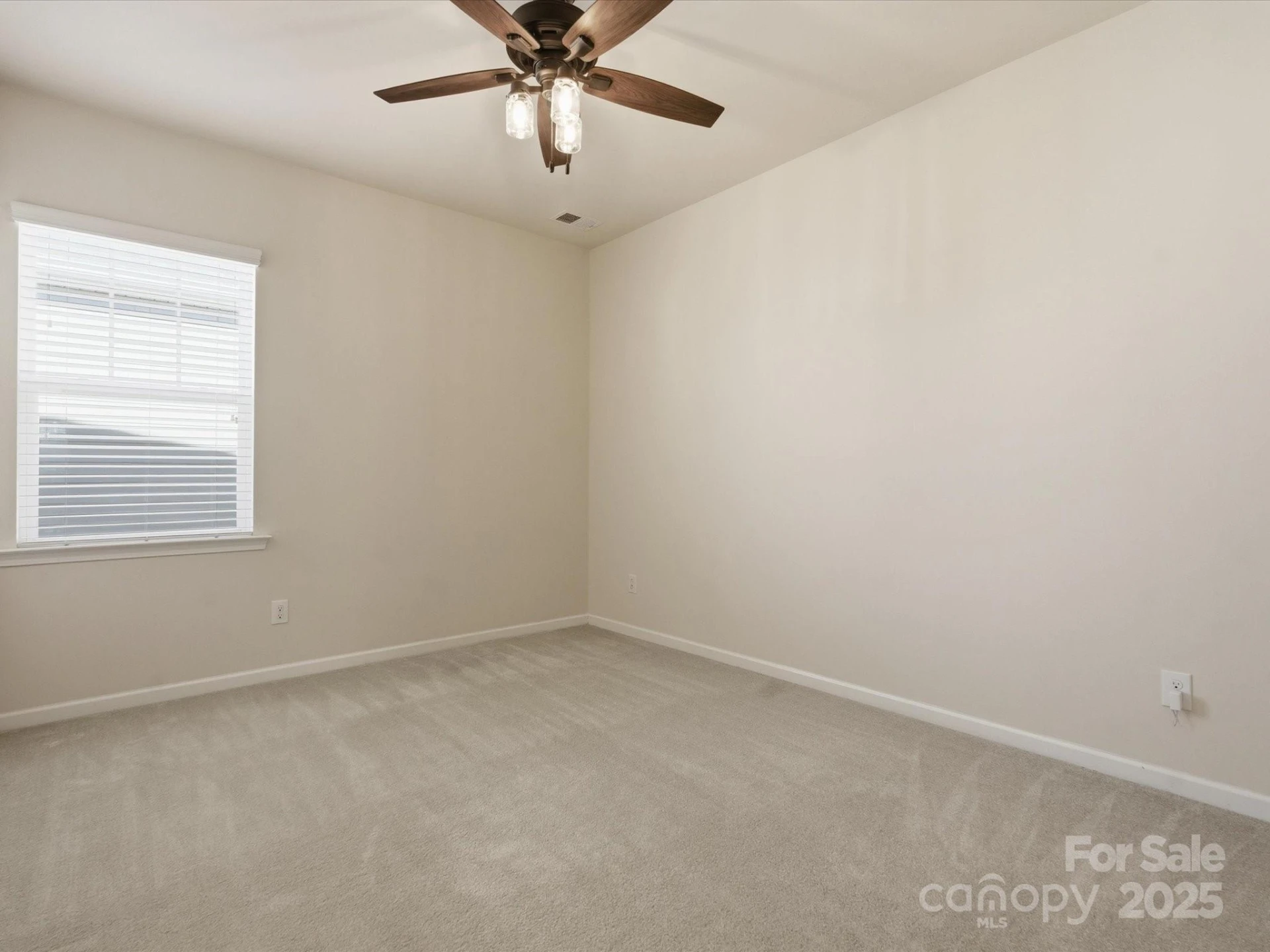 1005 Argentium Way - Photo 32