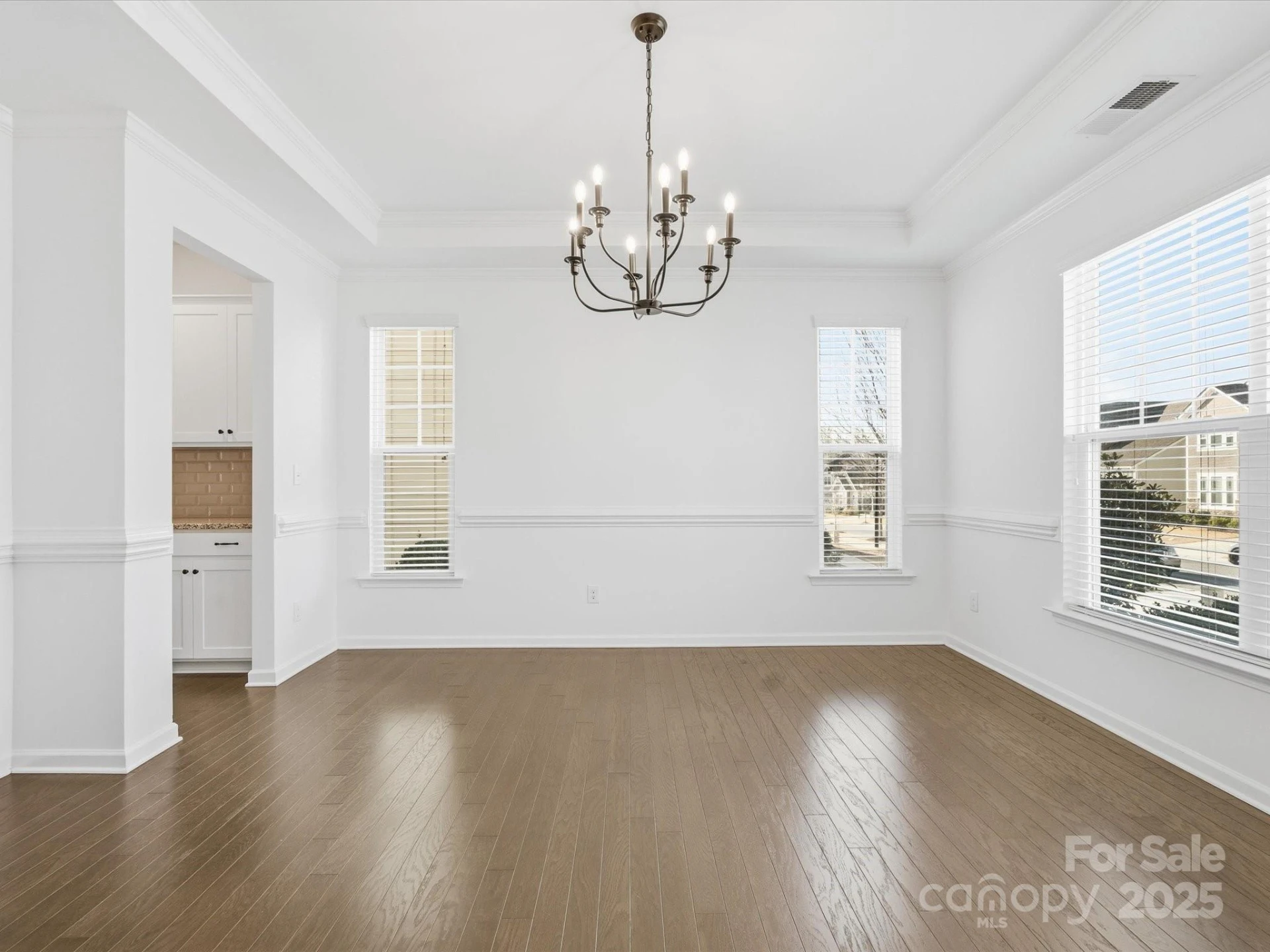 1005 Argentium Way - Photo 5