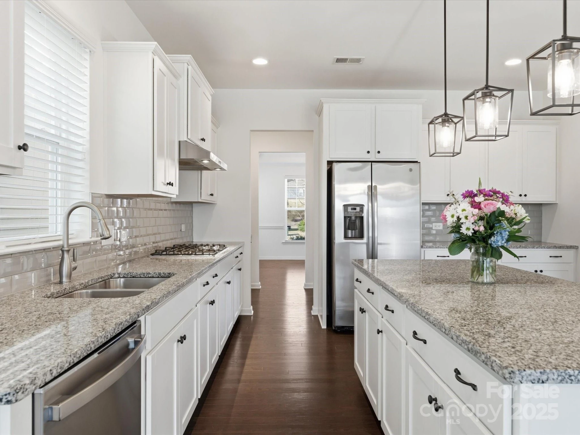 1005 Argentium Way - Photo 8