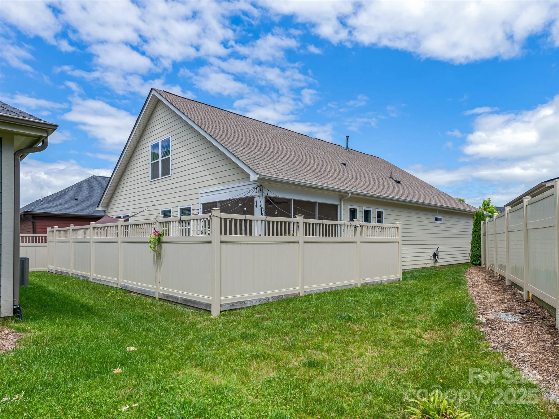 640 Summerfield Place - Photo 29