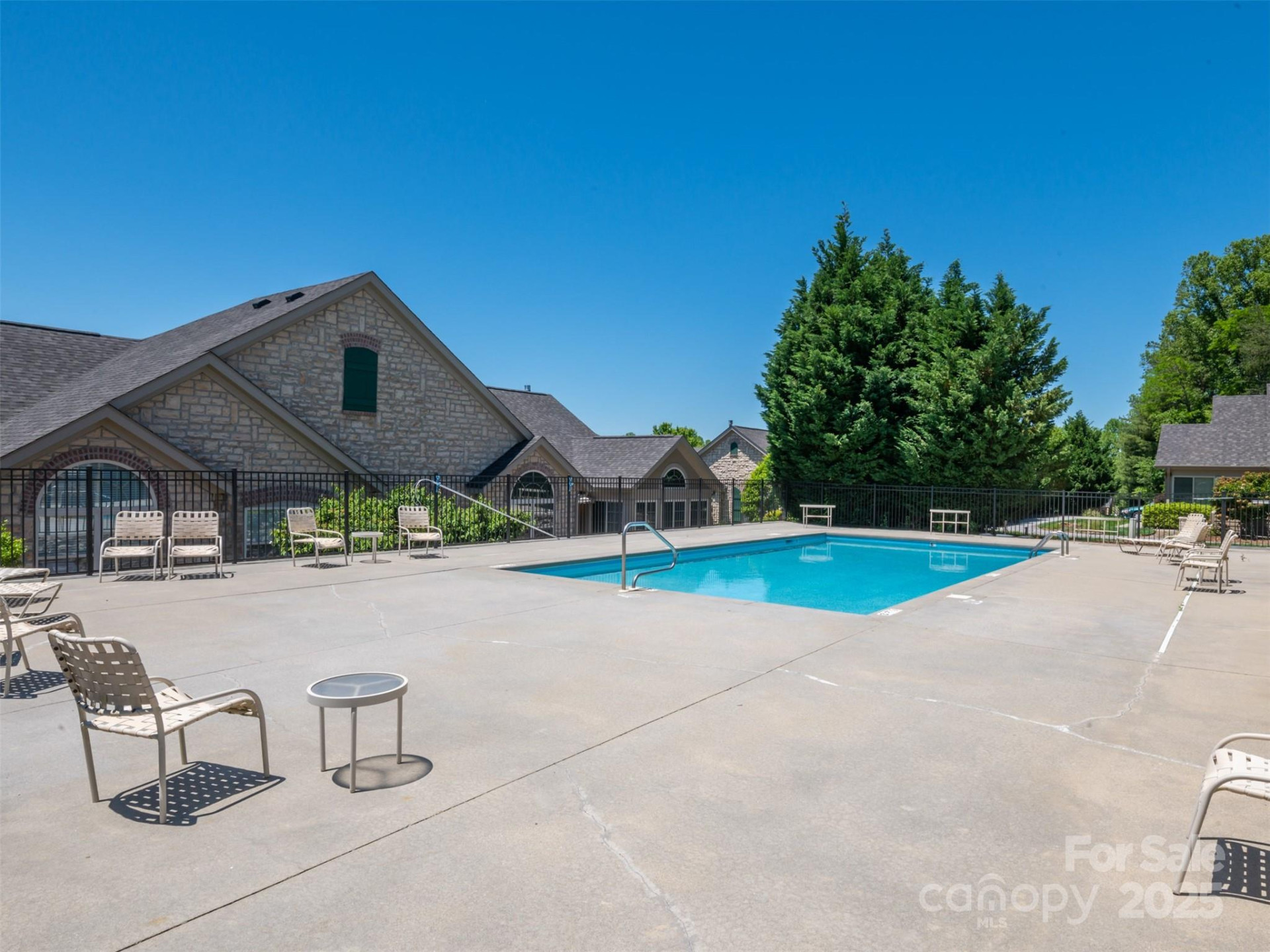 640 Summerfield Place - Photo 32