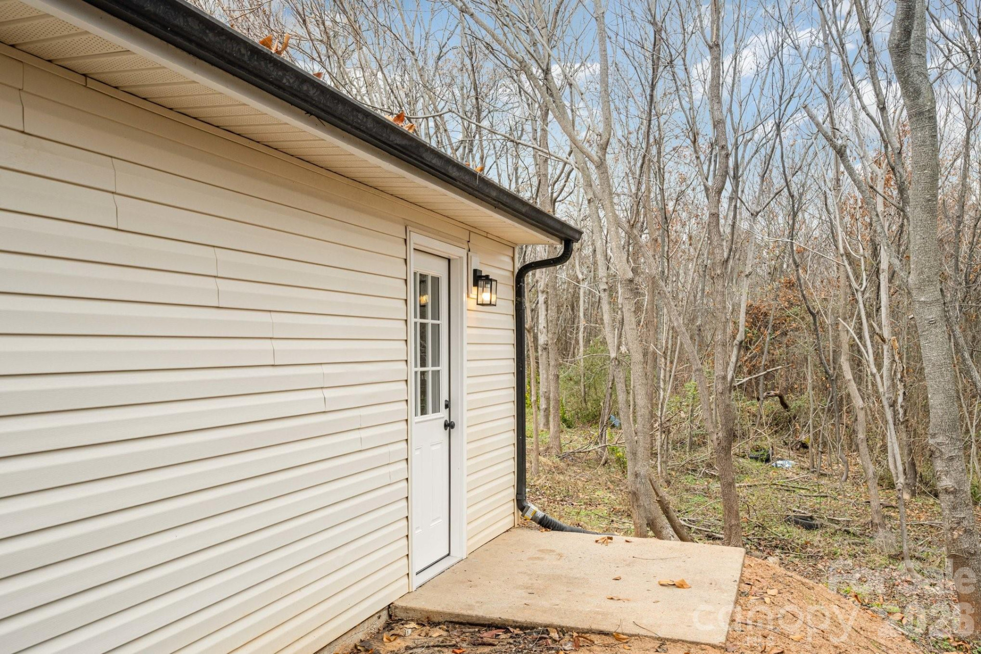 142 Winchester Drive - Photo 16