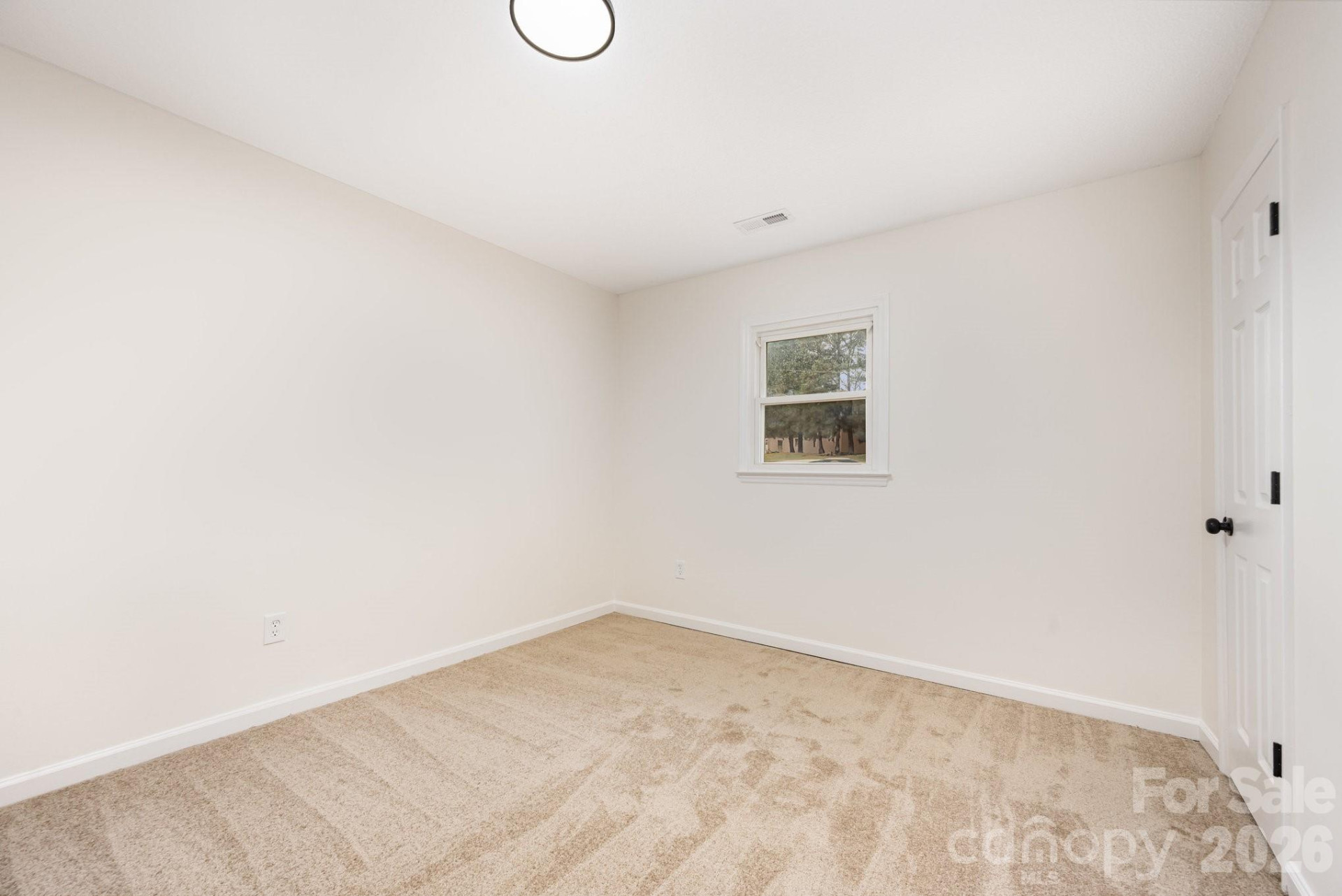 142 Winchester Drive - Photo 8