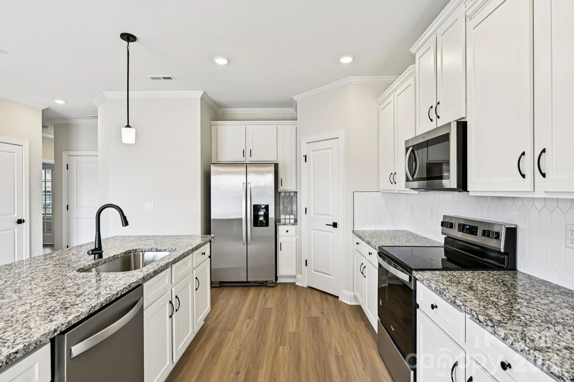 104 Tradesmen Trail - Photo 9