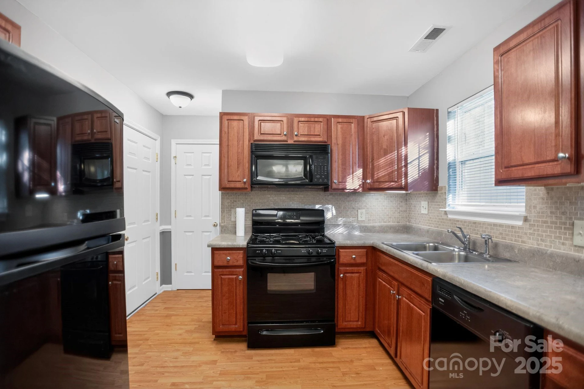 82 Old Salem Court - Photo 12