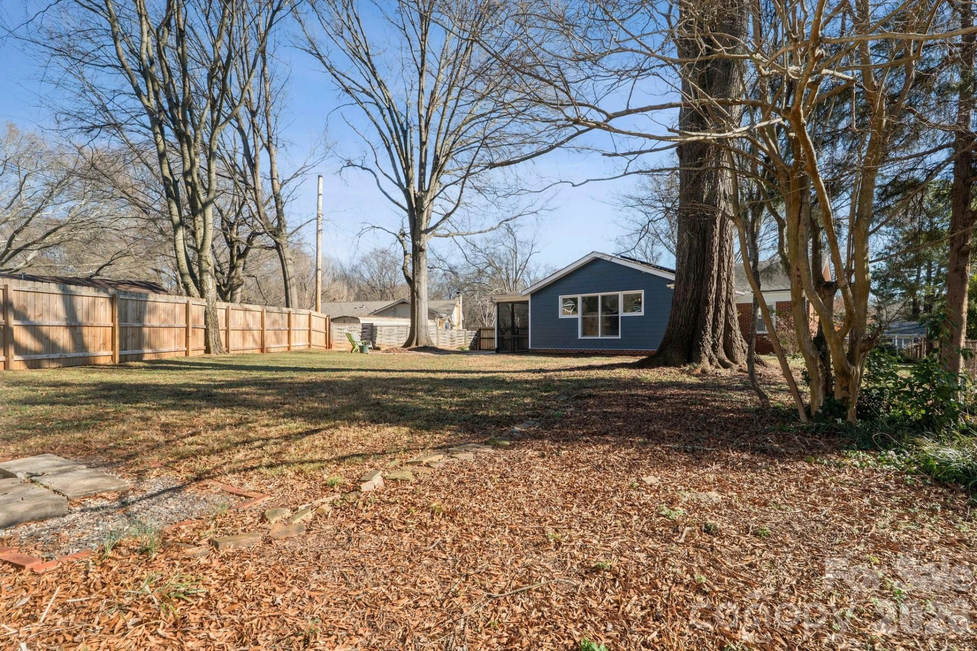 1127 Westchester Boulevard - Photo 32