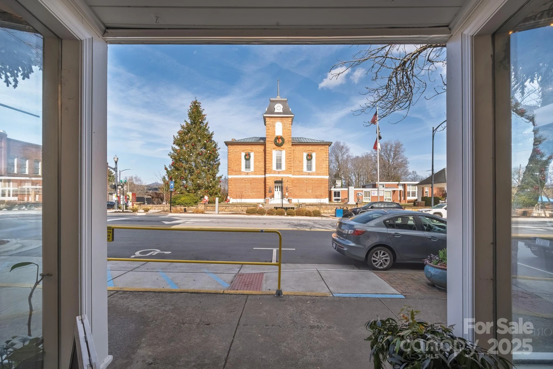 12 Main Street - Photo 3