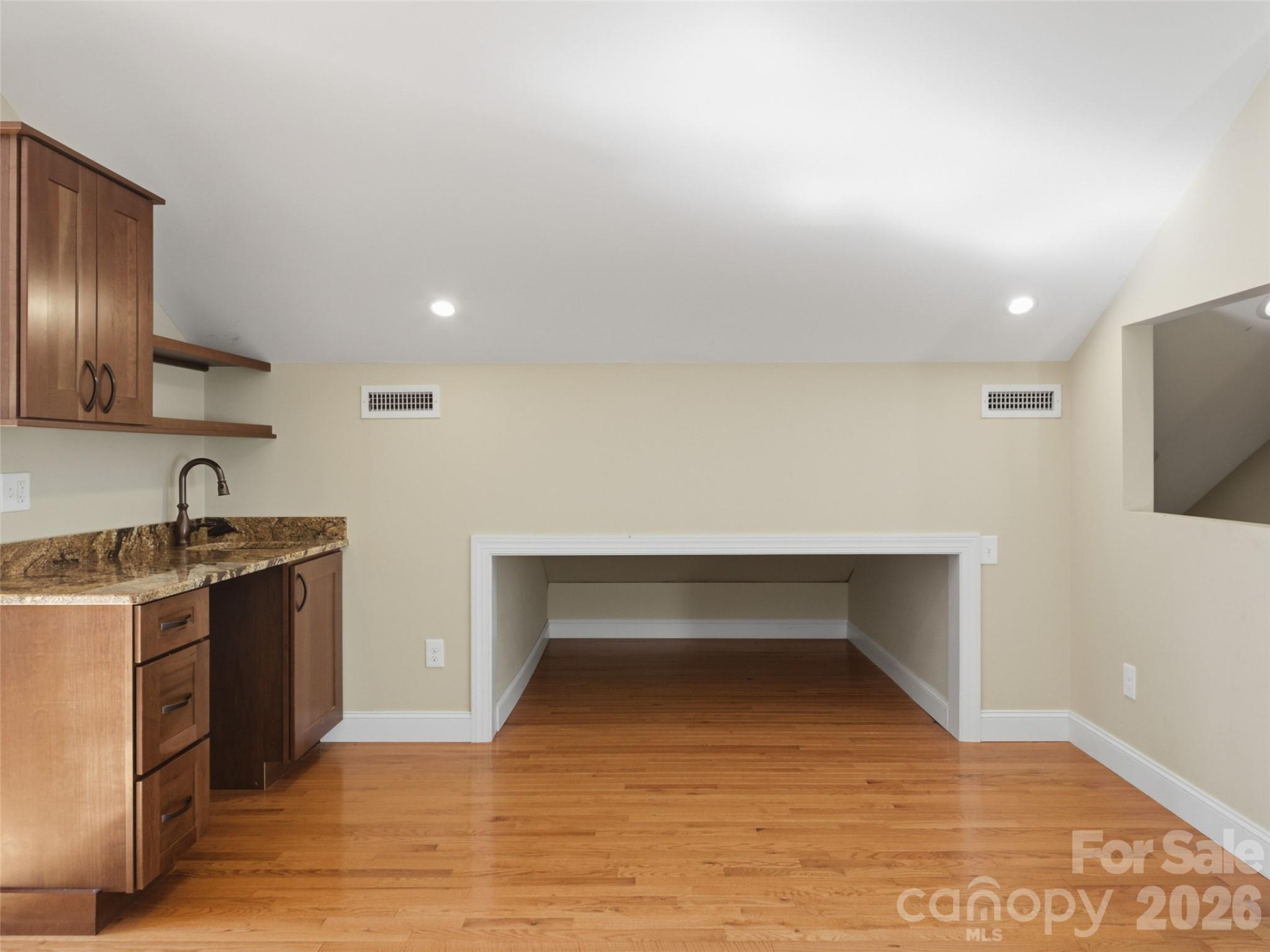 92 Middlemont Avenue - Photo 35