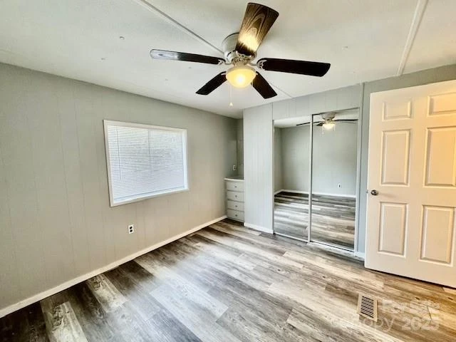 350 39th Street Place - Photo 12