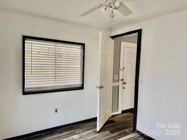 350 39th Street Place - Photo 15