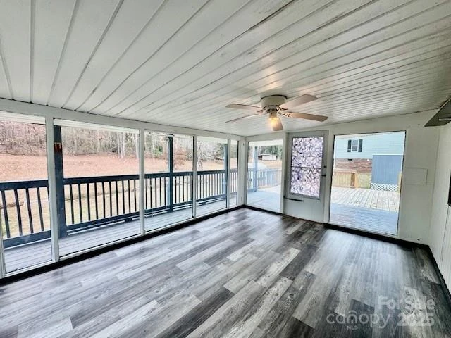 350 39th Street Place - Photo 5